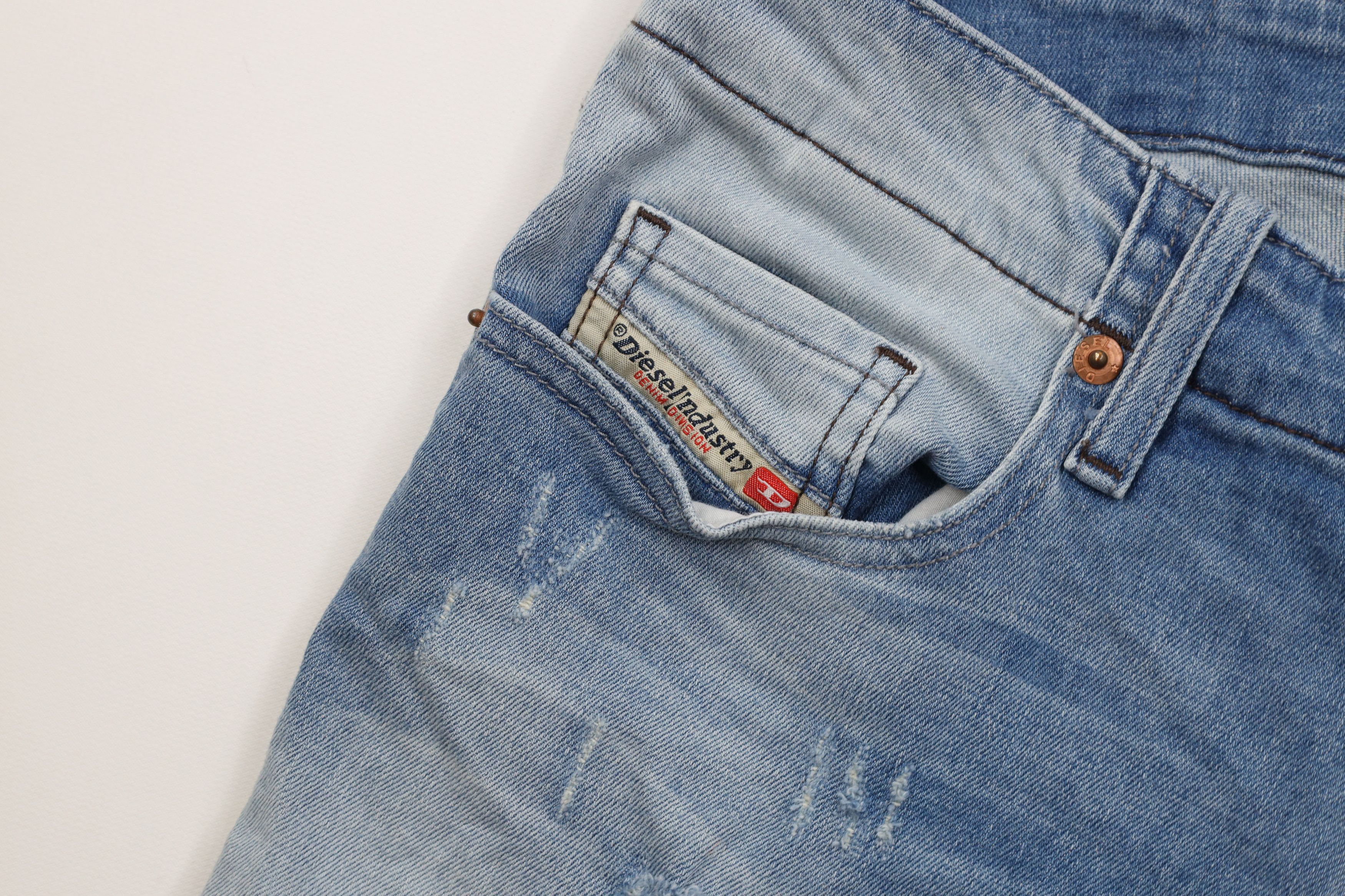 Vintage Vintage Diesel Industry Super Skinny Low Waist Jeans USA Size 27" / US 4 / IT 40 - 8 Thumbnail