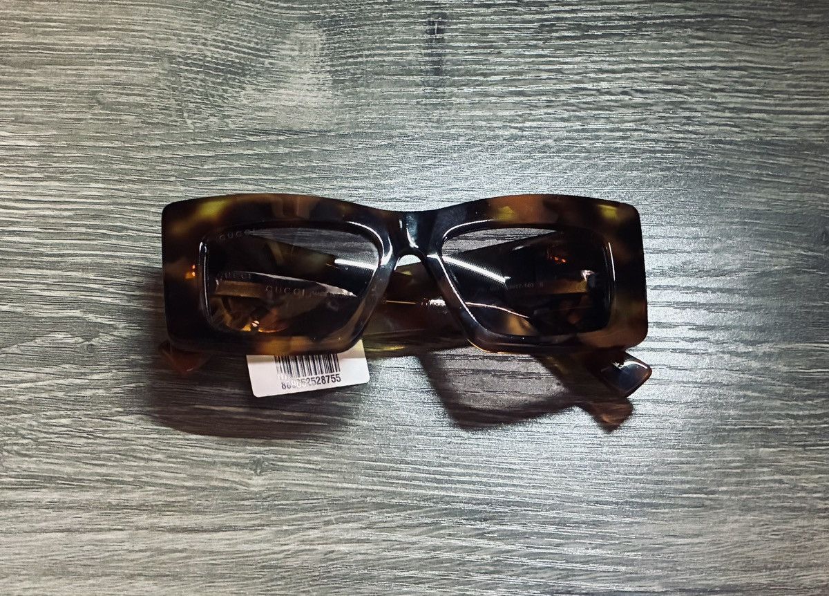 Gucci GUCCI BUTTERFLY SUNGLASSES🦋 Size ONE SIZE - 1 Thumbnail