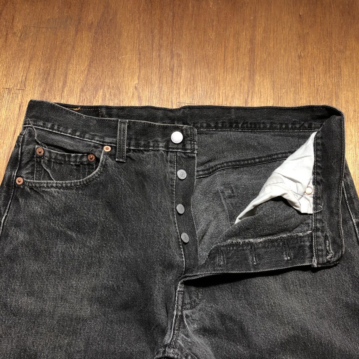 Levi's Vintage Levis 501 Super Black 1995 Size US 36 / EU 52 - 3 Thumbnail