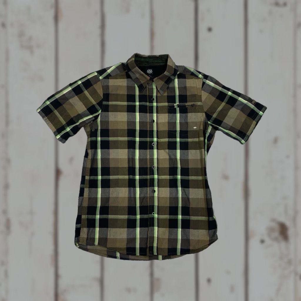686 686 Snowboard Polo Shirt Short Sleeve Plaid Green Brown Medium Size US M / EU 48-50 / 2 - 1 Thumbnail