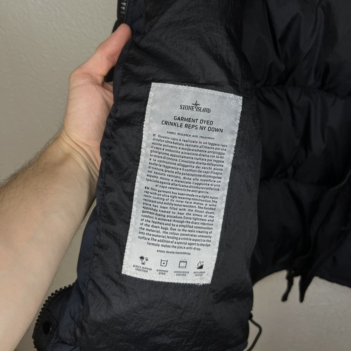 Stone Island Stone Island Puffer Goose Down Jacket Nylon Navy Badge Logo Size US L / EU 52-54 / 3 - 9 Thumbnail