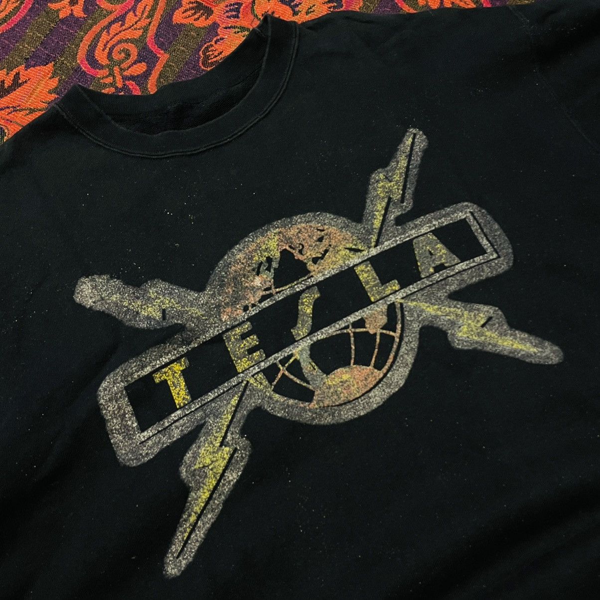 Vintage 90's Tesla New Year Concert Sweatshirt Size US M / EU 48-50 / 2 - 4 Thumbnail