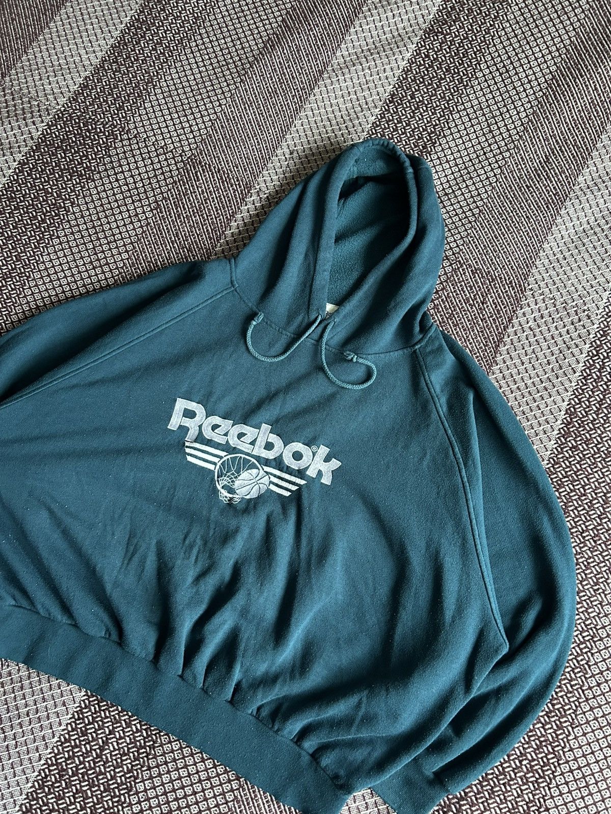 Reebok × Vintage Reebok Baggy Fit Hoodie Streetwear Big Logo Size L / XL Size US L / EU 52-54 / 3 - 3 Thumbnail