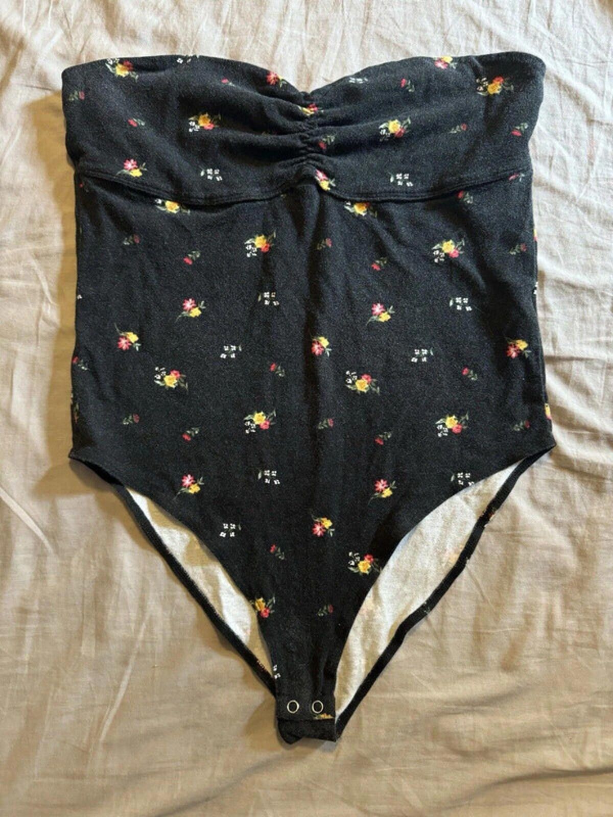 Forever 21 Forever 21 Floral Bodysuit Strapless Stretch Women’S Large Size XL / US 12-14 / IT 48-50 - 1 Thumbnail