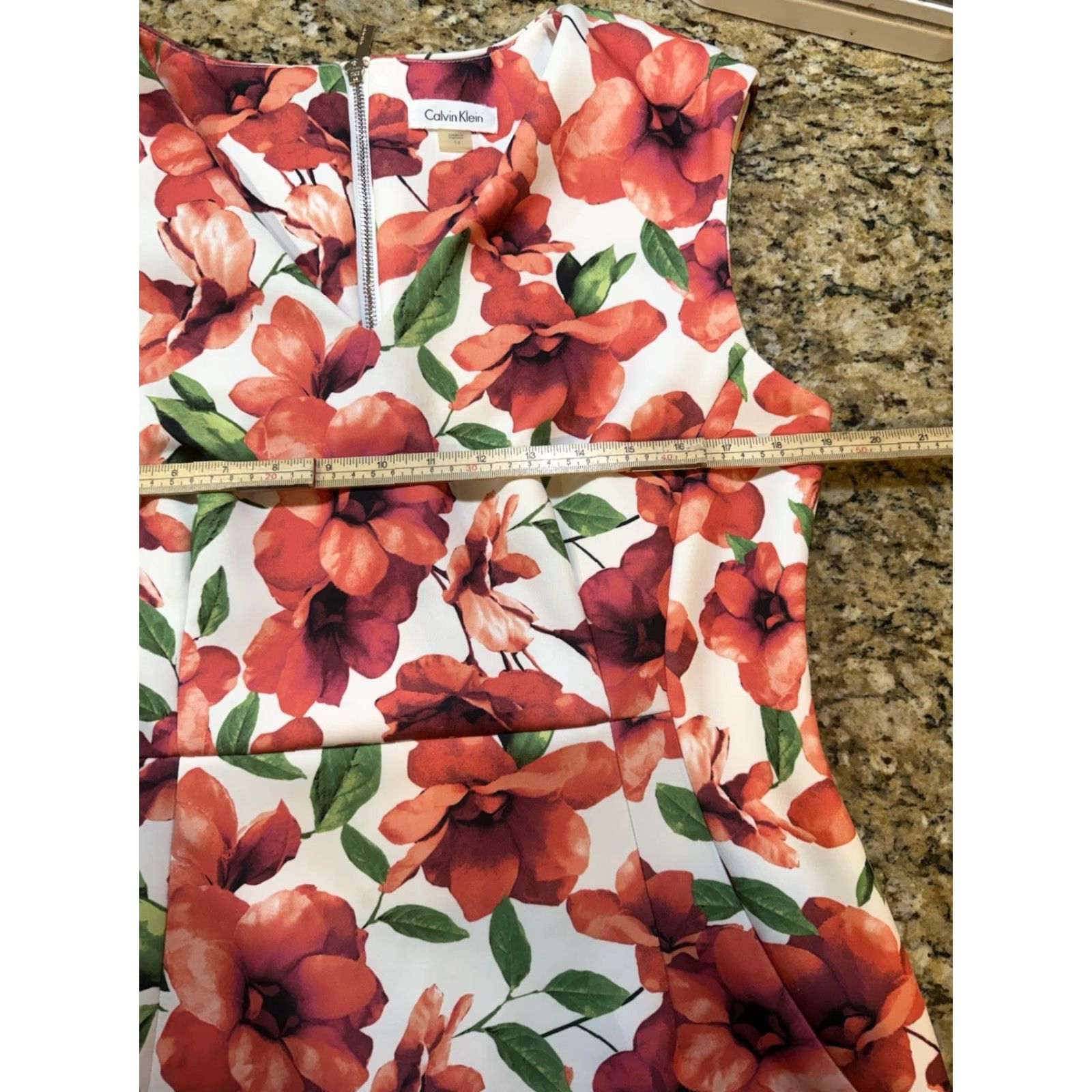 Calvin Klein Calvin Klein Sheath Dress V-Neck Sleeveless Floral Knit Knee Length Red White sz 14 Women Size XL / US 12-14 / IT 48-50 - 3 Thumbnail
