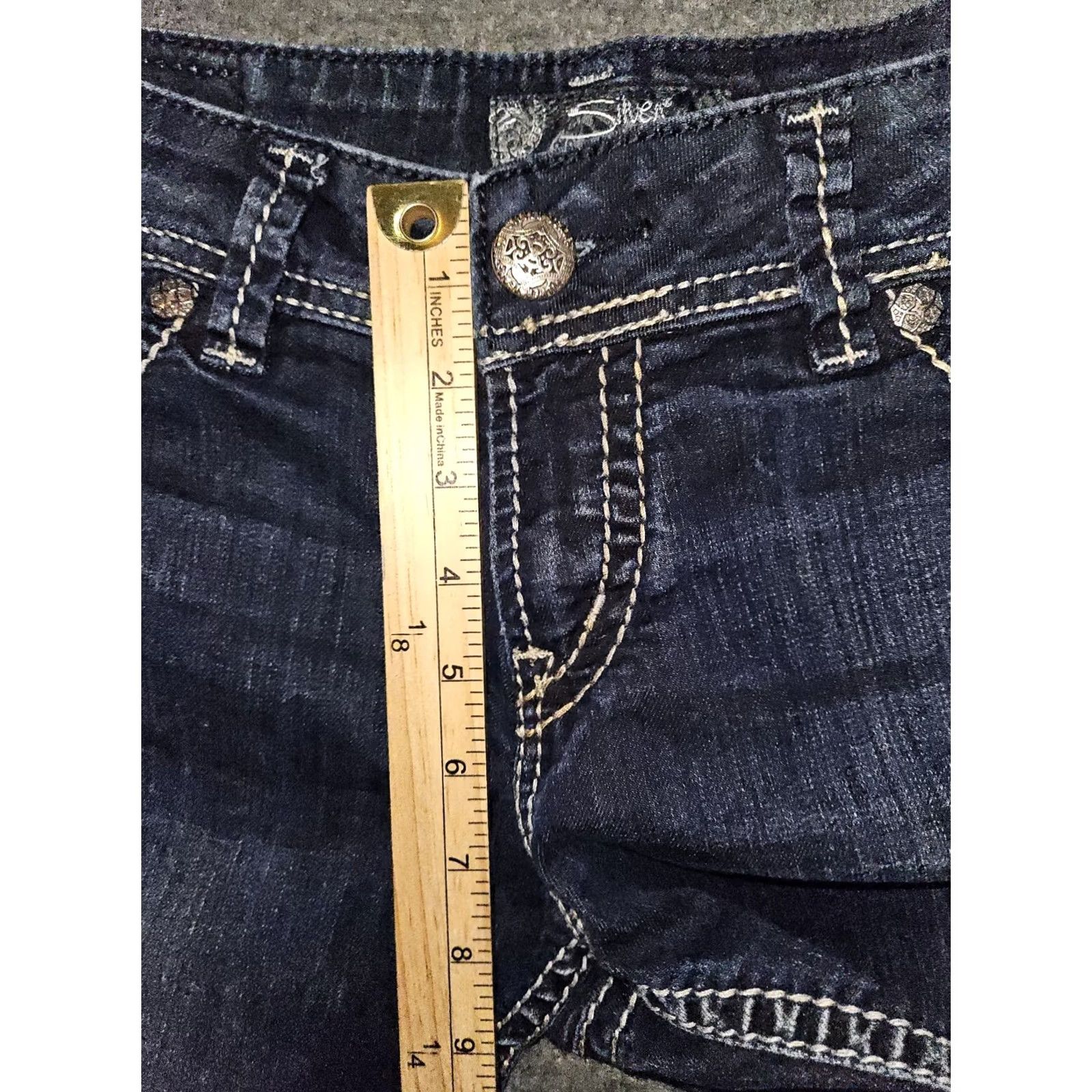 Silver Jeans Co. Silver Jeans Capri Jeans Women's 27 Low Rise Blue Embroidered Sequins Preppy Size 27" / US 4 / IT 40 - 5 Thumbnail