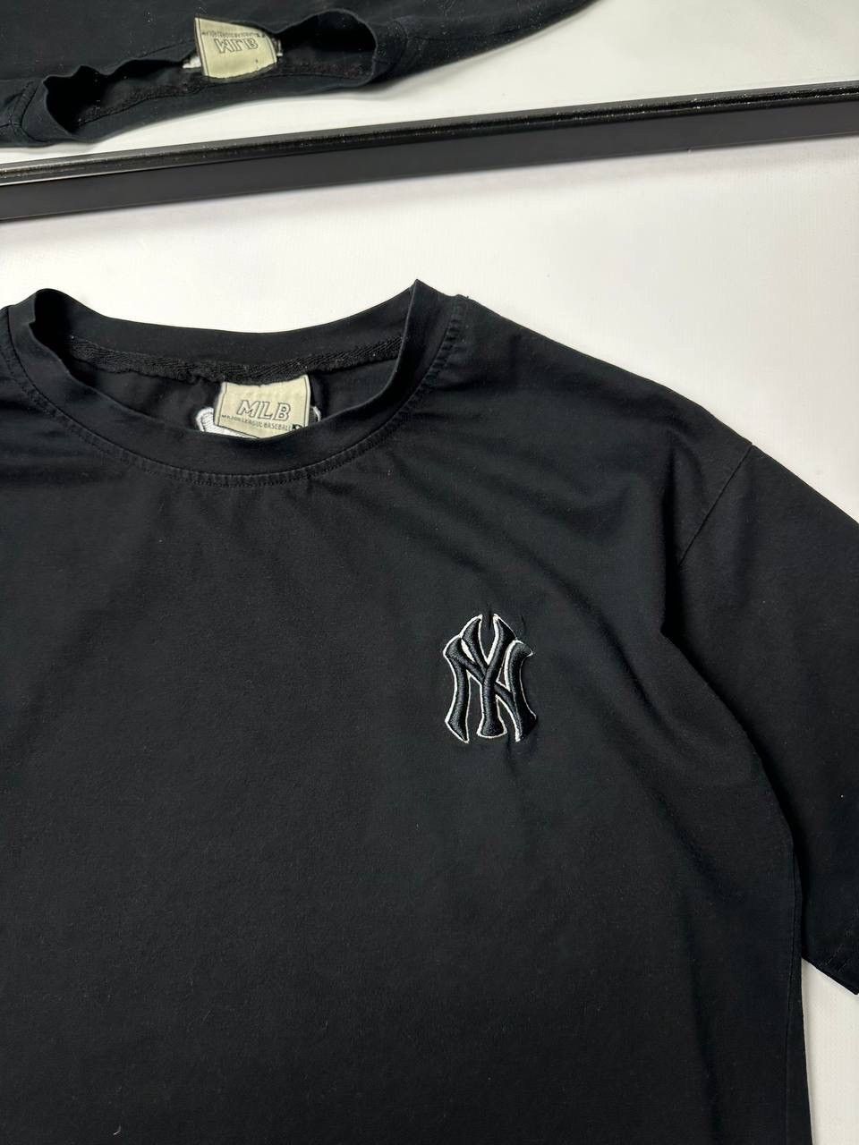 New York Yankees Vintage 00’s New York Yankees x MLB T Shirt Big Logo Y2K Size US S / EU 44-46 / 1 - 3 Thumbnail