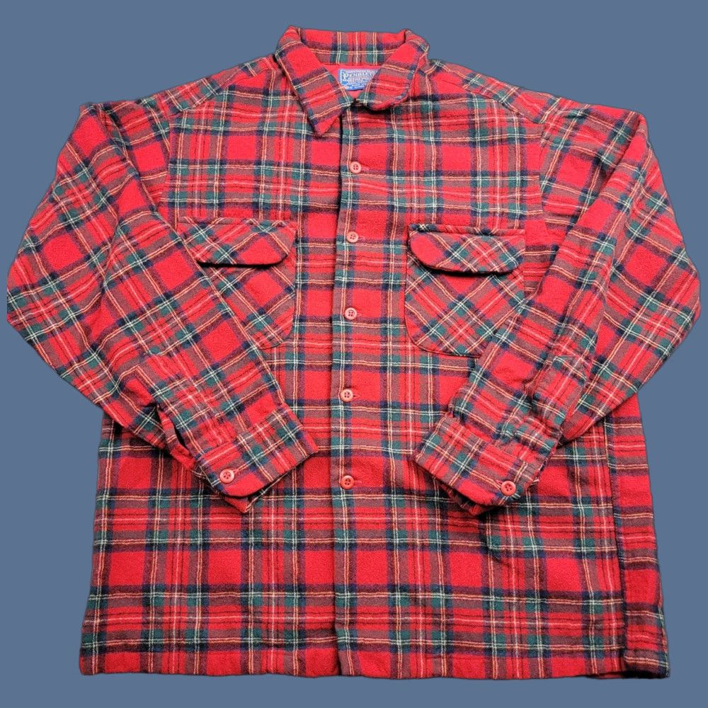 Pendleton VINTAGE Pendleton Shirt Mens Large Red Wool Plaid Flannel Royal Stewart Tartan USA Mens Large Red Wool Flannel Shirt Size US L / EU 52-54 / 3 - 1 Thumbnail