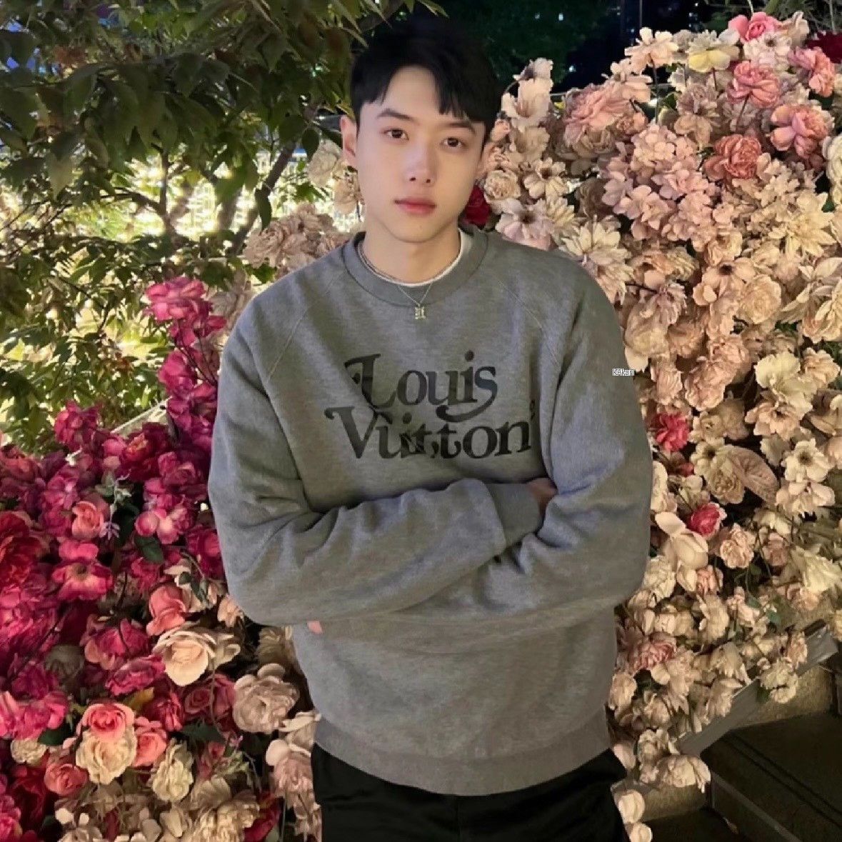 Louis Vuitton Louis Vuitton Nigo Squared Logo Sweatshirt Size US L / EU 52-54 / 3 - 6 Thumbnail