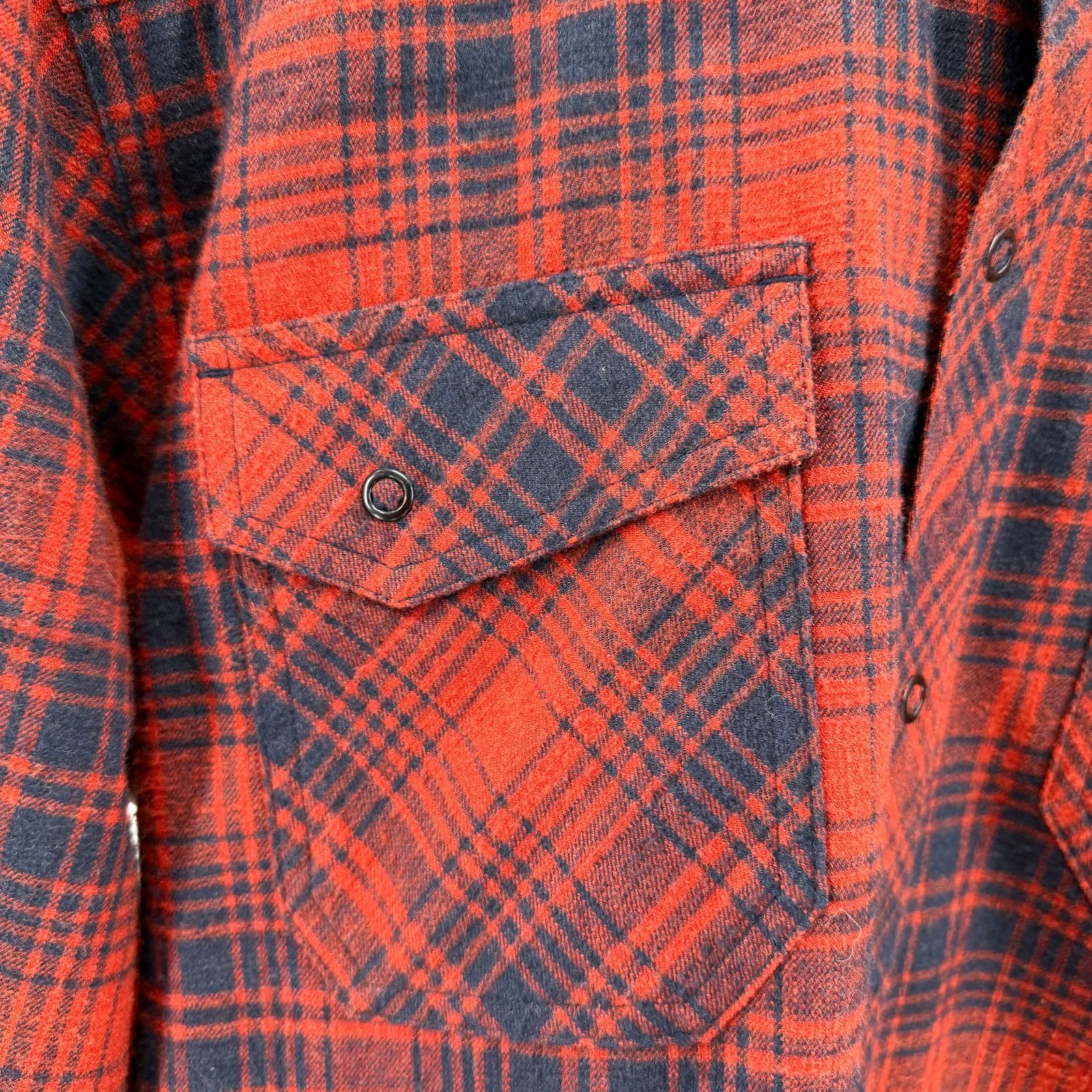 L.L. Bean Red Navy Plaid Snap Front Flannel Shirt Size US L / EU 52-54 / 3 - 2 Thumbnail