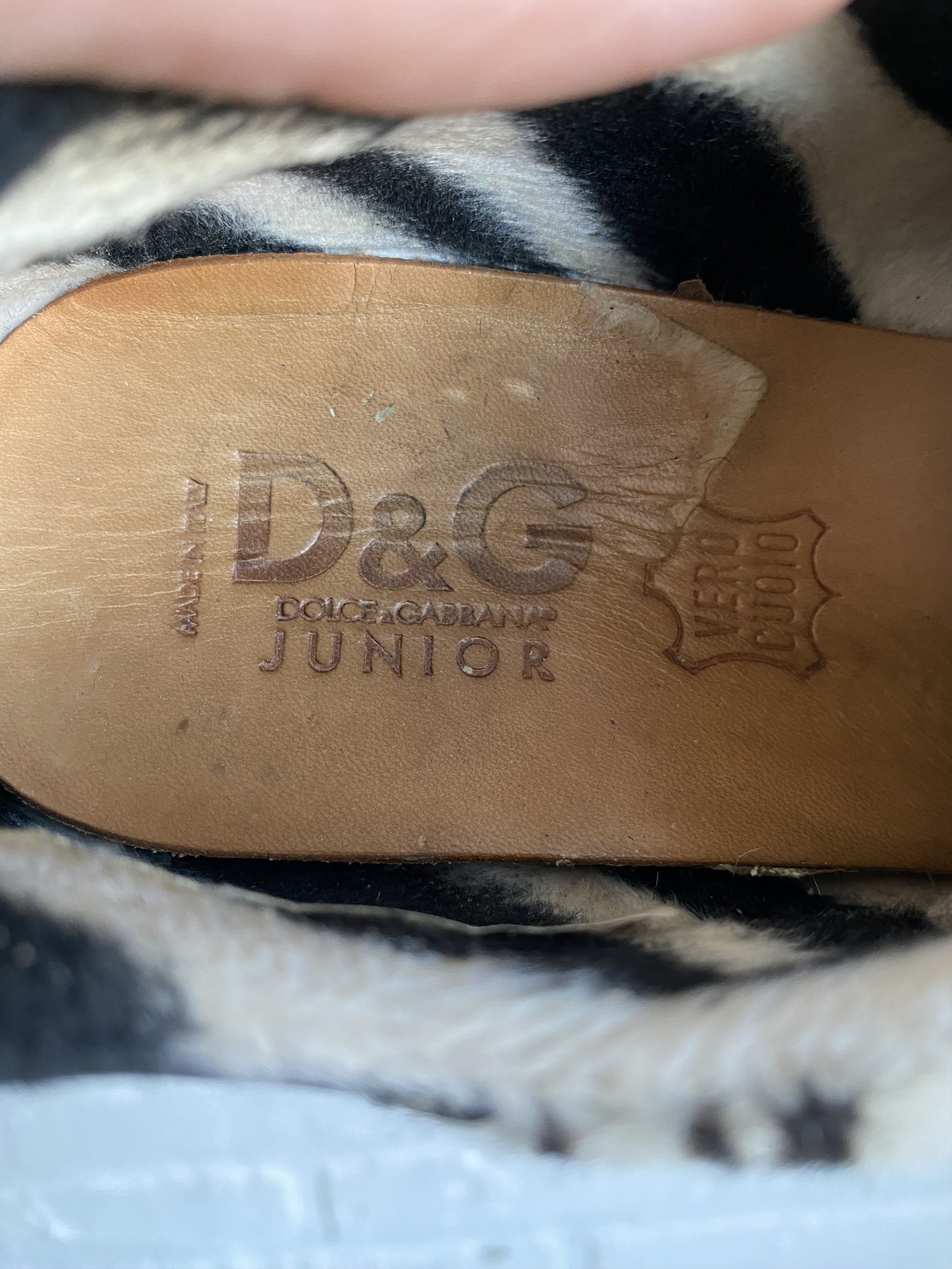 Dolce & Gabbana × Vintage Vintage y2k Dolce & Gabbana D&G junior zebra sneakers Size US 7 / EU 40 - 6 Thumbnail
