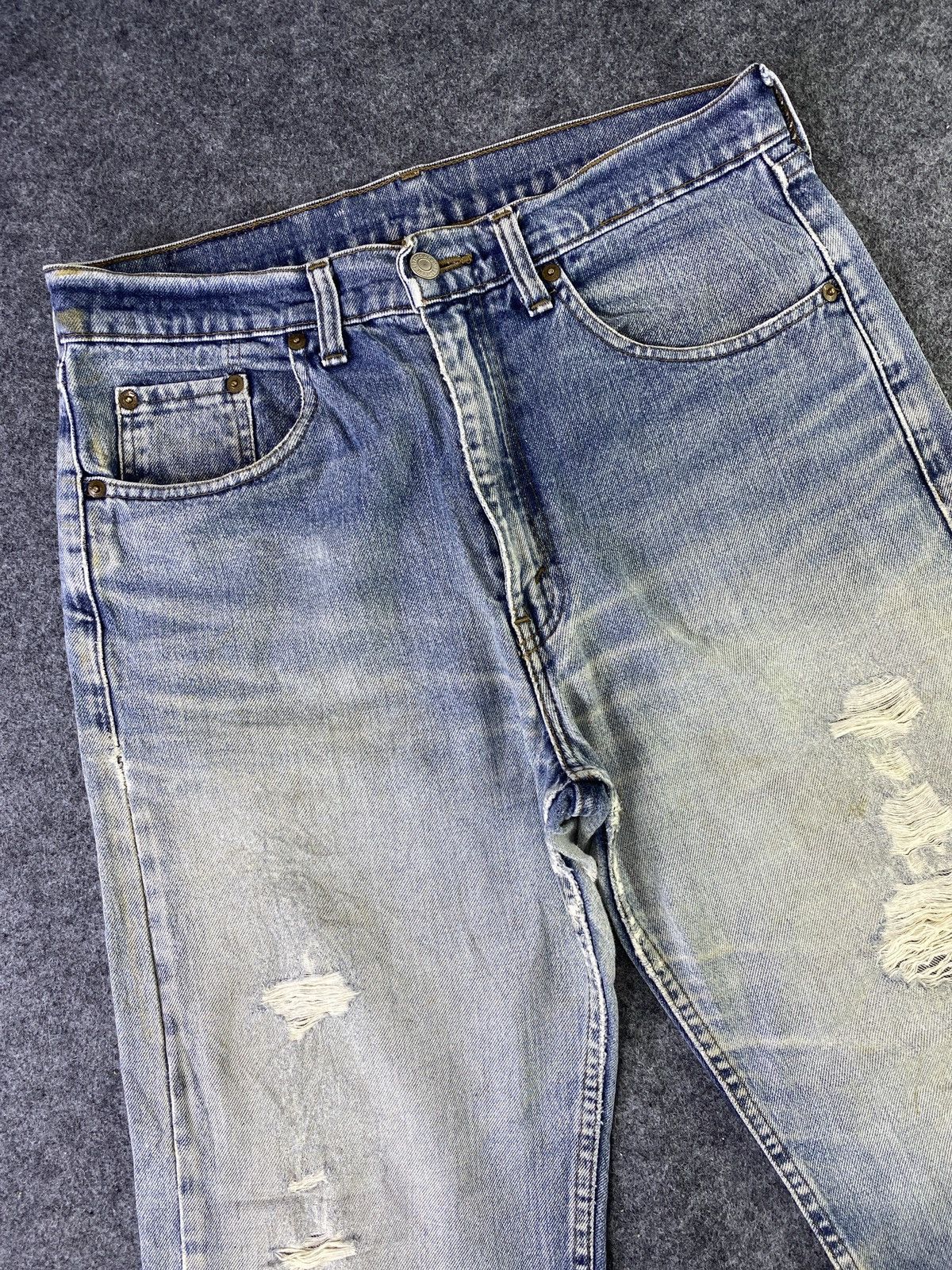 Jean × Levi's × Vintage Vintage Levis 509 Distress Blue Wash Jeans - J930 Size US 32 / EU 48 - 12 Thumbnail