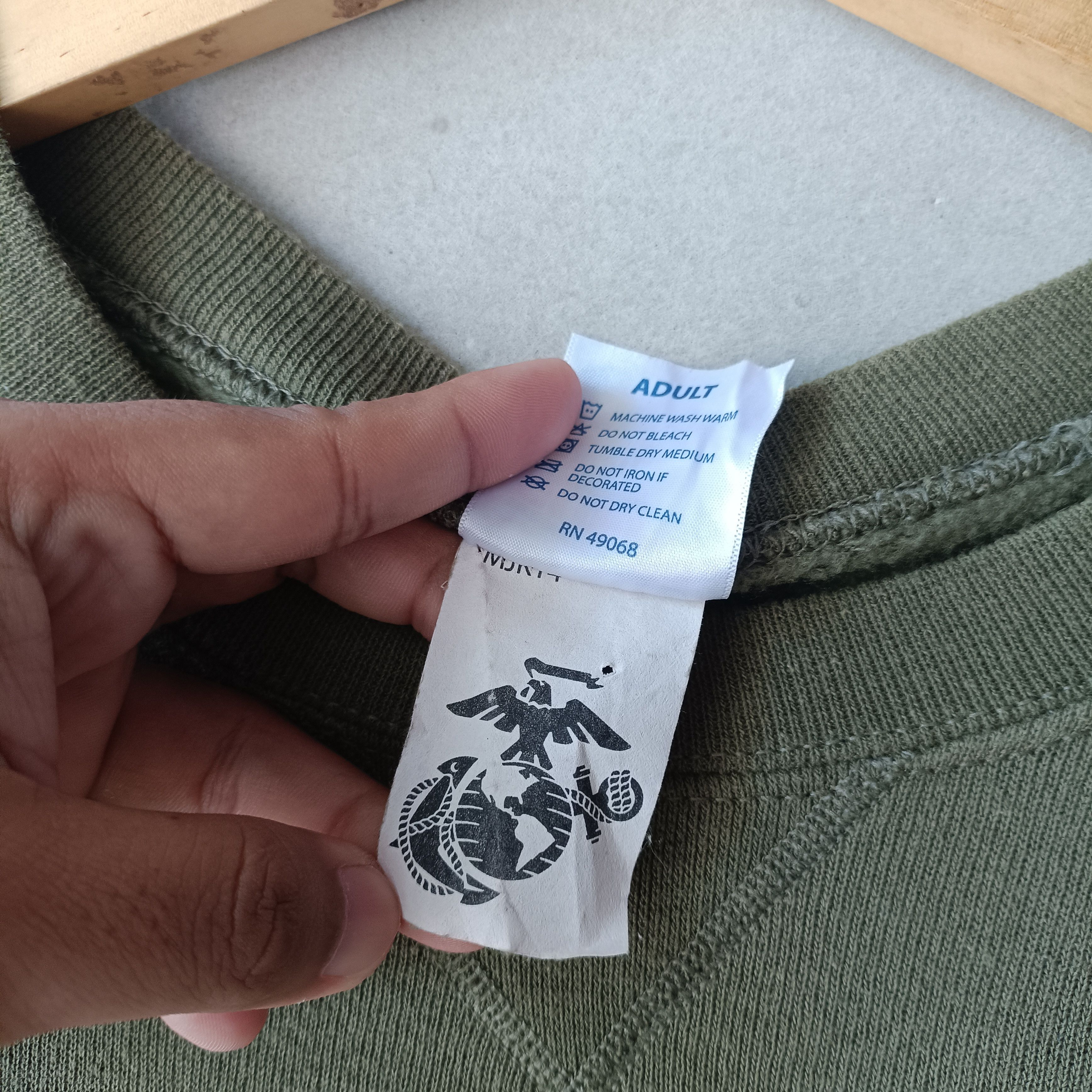 Vintage VINTAGE USMC SOFFE Sweatshirt Size US M / EU 48-50 / 2 - 9 Thumbnail