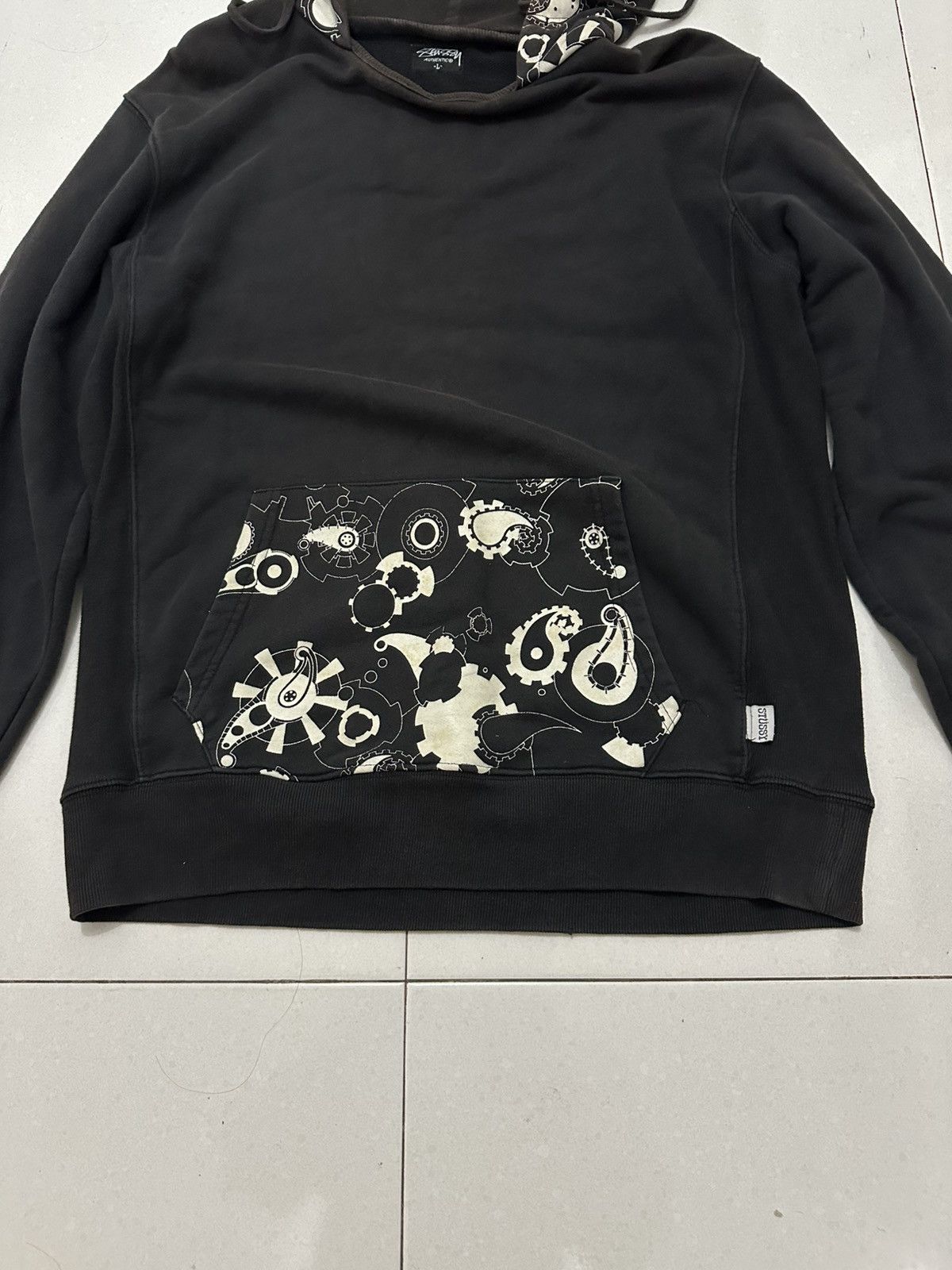 Stussy VTG Distress Stussy Paisley Pullover Hoodie Size US L / EU 52-54 / 3 - 6 Thumbnail