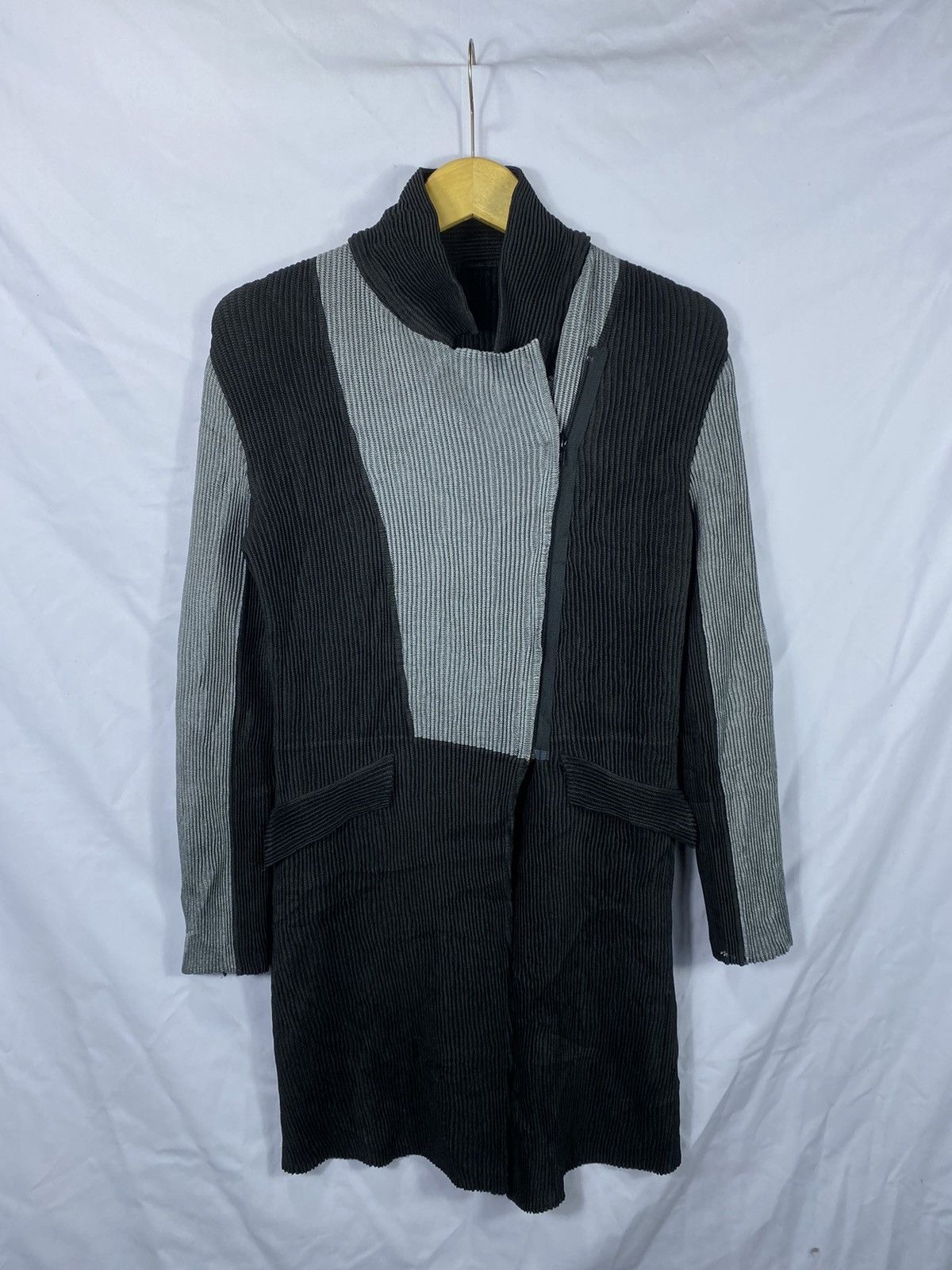 Issey Miyake 2000s Undefined pleats Jacket Shirt ,Style outer Size US M / EU 48-50 / 2 - 1 Thumbnail