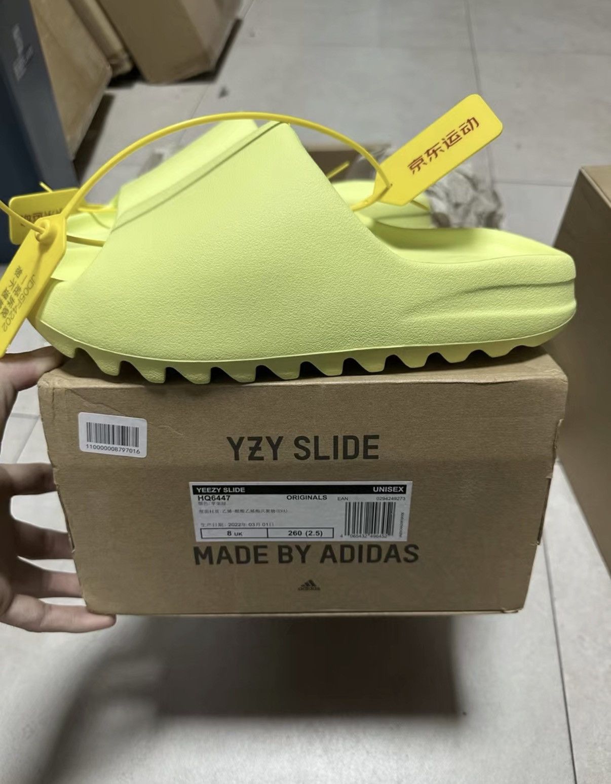 Adidas Adidas Yeezy Slide Glow Green HQ6447 K37 Size US 8 / EU 41 - 2 Thumbnail