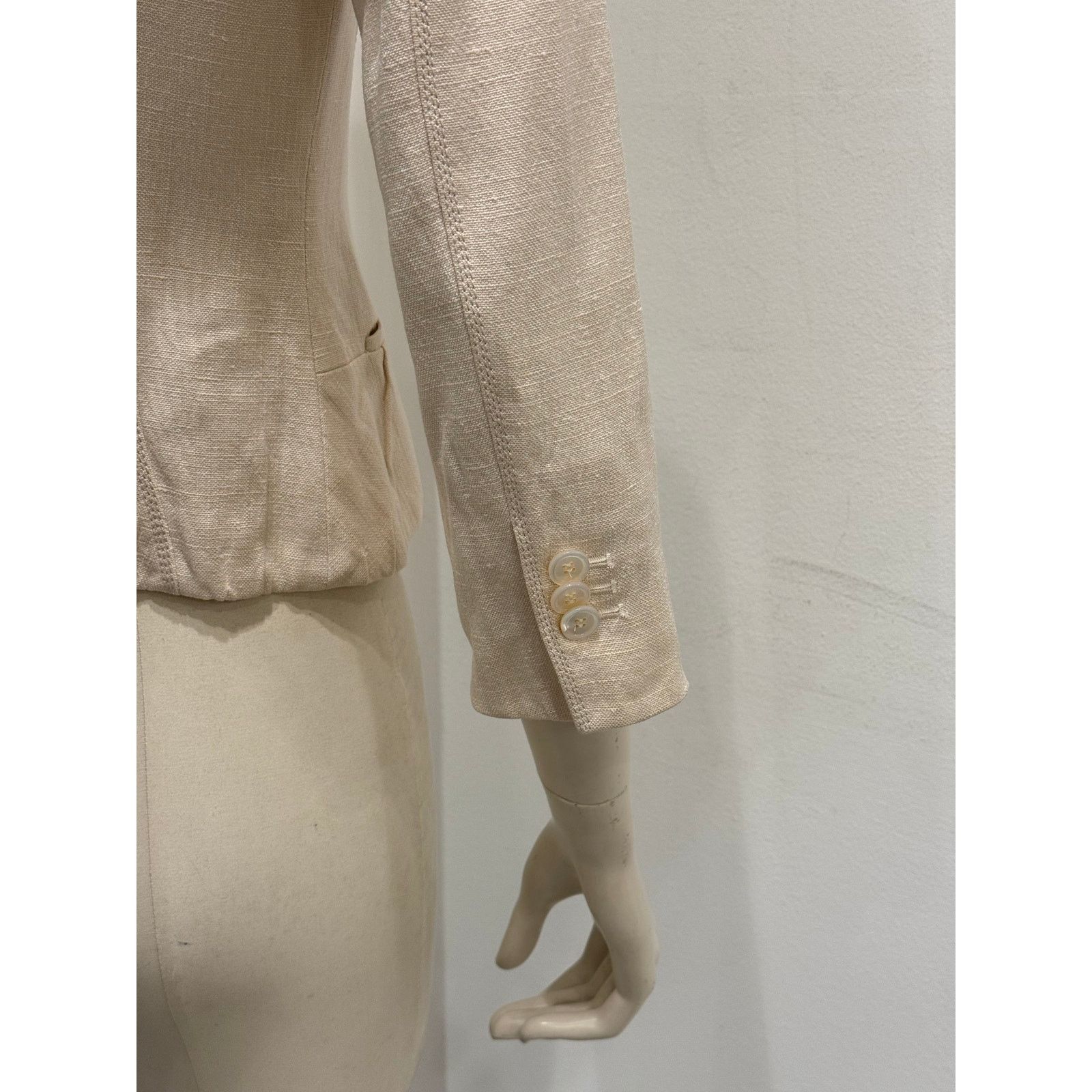 Louis Vuitton 2000s Louis Vuitton structured cropped linen peplum jacket Size XS / US 0-2 / IT 36-38 - 9 Thumbnail