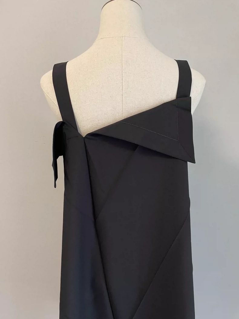 Issey Miyake Issey Miyake size:3 A dark grey-black color-blocked dress Size XS / US 0-2 / IT 36-38 - 9 Thumbnail