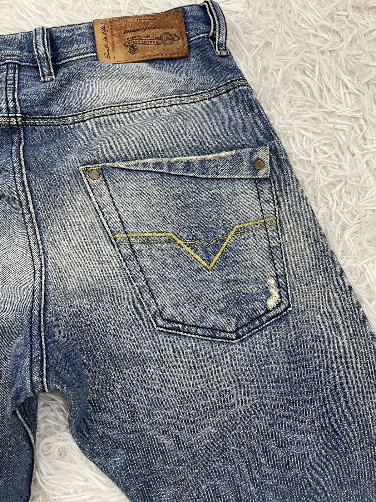 Diesel Diesel Industry Krooley Regular Slim Carrot Jeans Pant Size US 31 - 9 Thumbnail