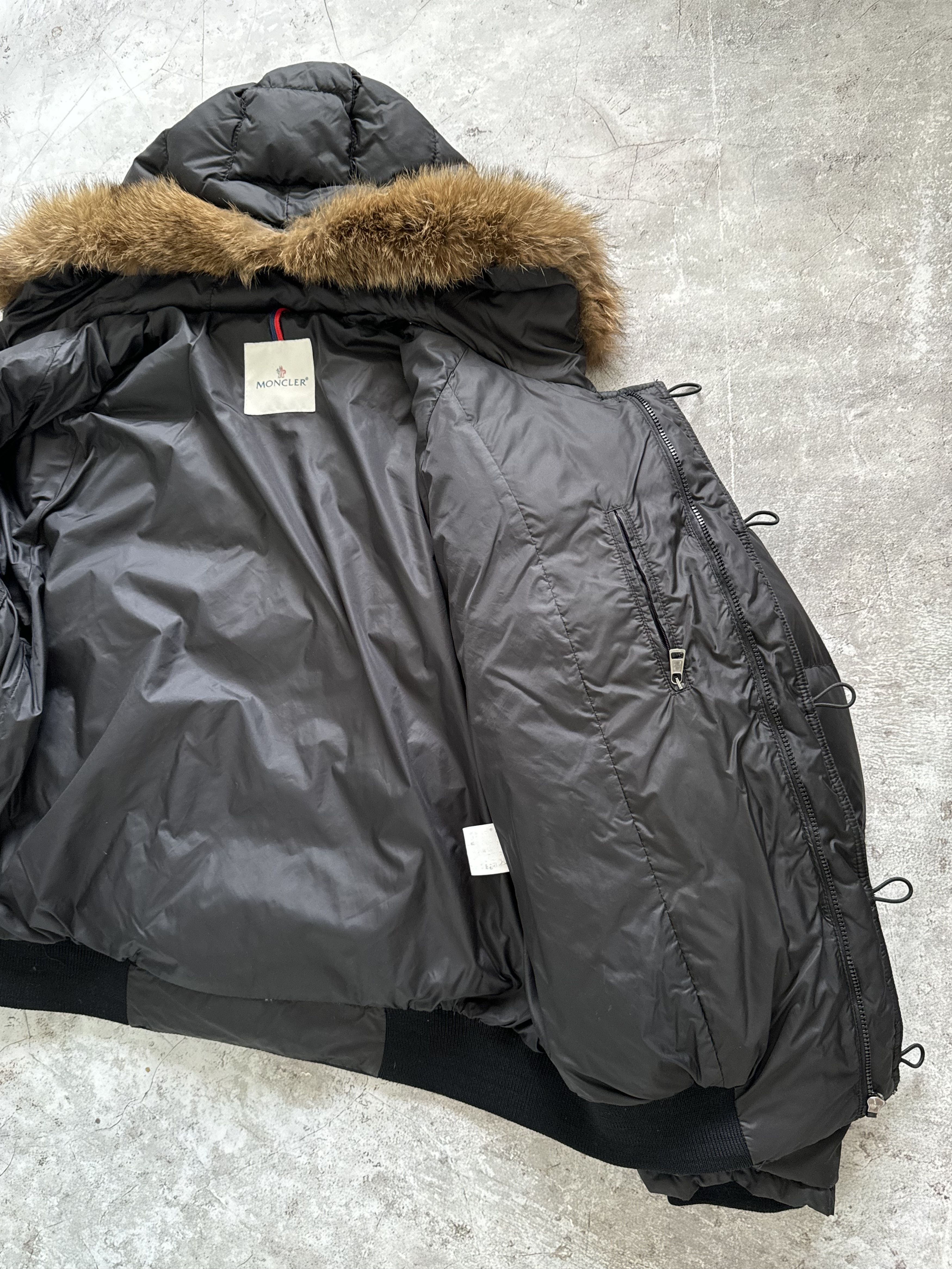 Moncler Moncler bulgarie black puffer jacket | Grailed