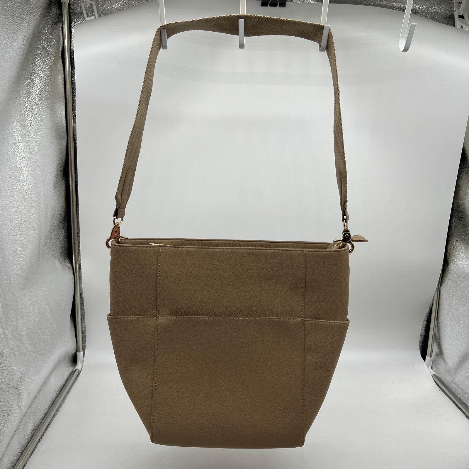 Other Amy Stran x AHDORNED Faux Leather Bucket Bag Mushroom Brown Size ONE SIZE - 2 Thumbnail