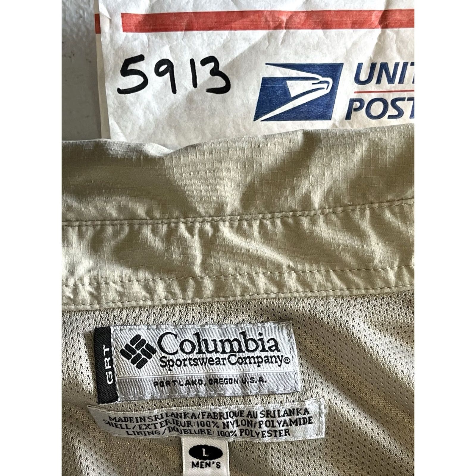 Vintage Columbia GRT Beige Long Sleeve Nylon Activewear Shirt Men L Beige Fishing Hiking Performance Collared Button-Down N/A Size US L / EU 52-54 / 3 - 8 Thumbnail