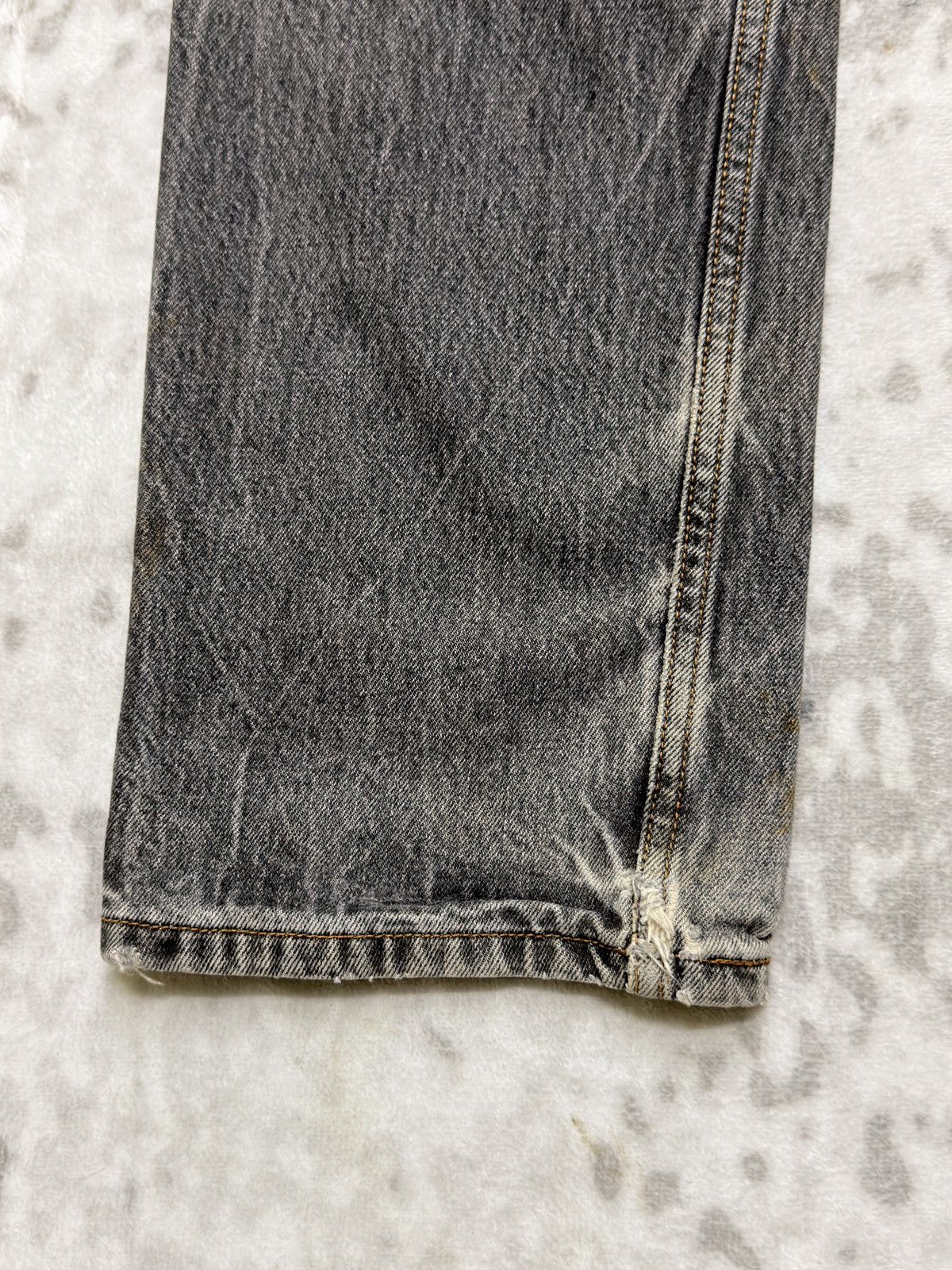 Levi's Vintage Levi’s 501 Straight Leg Faded Black Distressed Denim Size US 32 / EU 48 - 17 Thumbnail