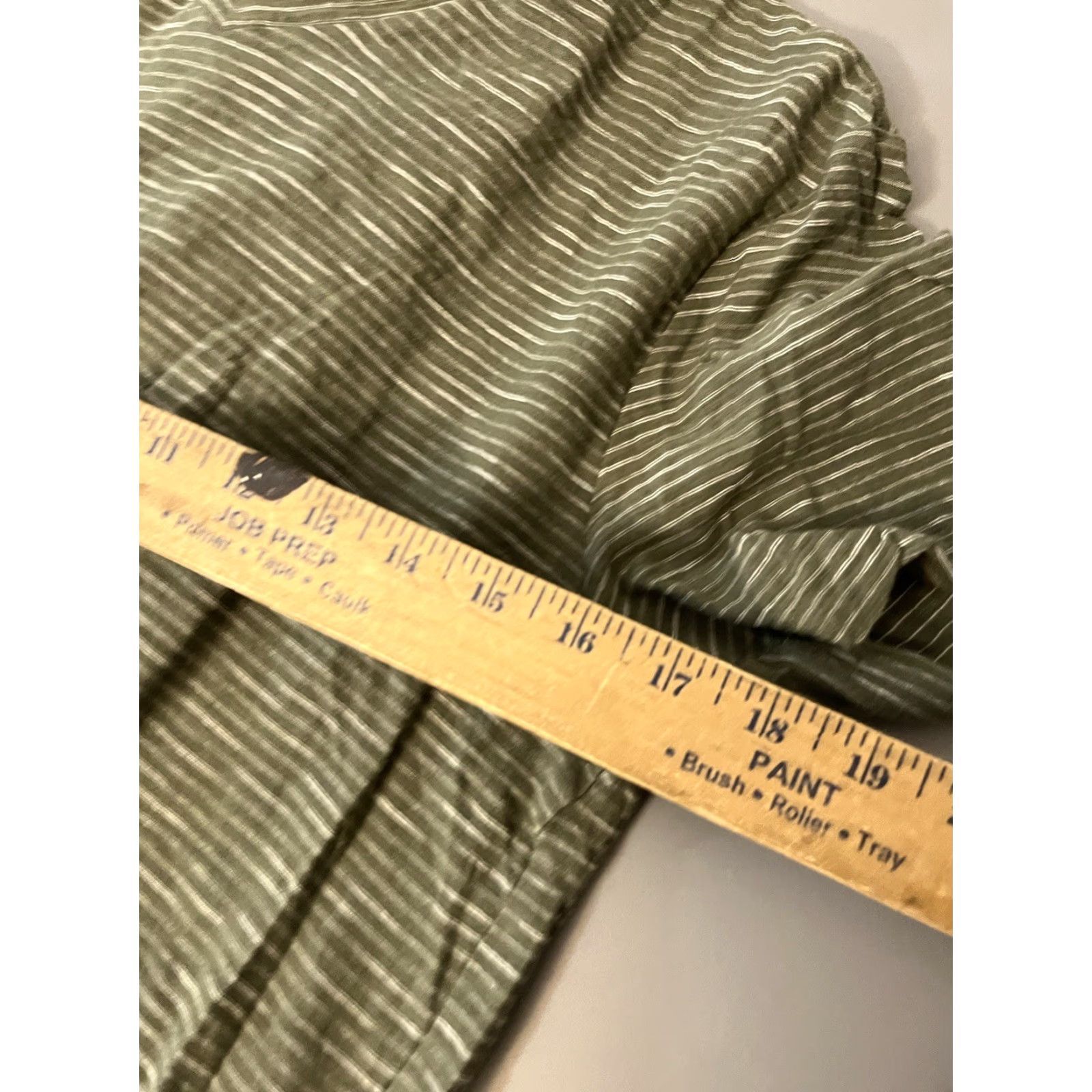 Old Navy Old Navy T-Shirt Mens S Olive Green Striped V-Neck Short Sleeve Cotton Knit Shirt Size US S / EU 44-46 / 1 - 5 Thumbnail