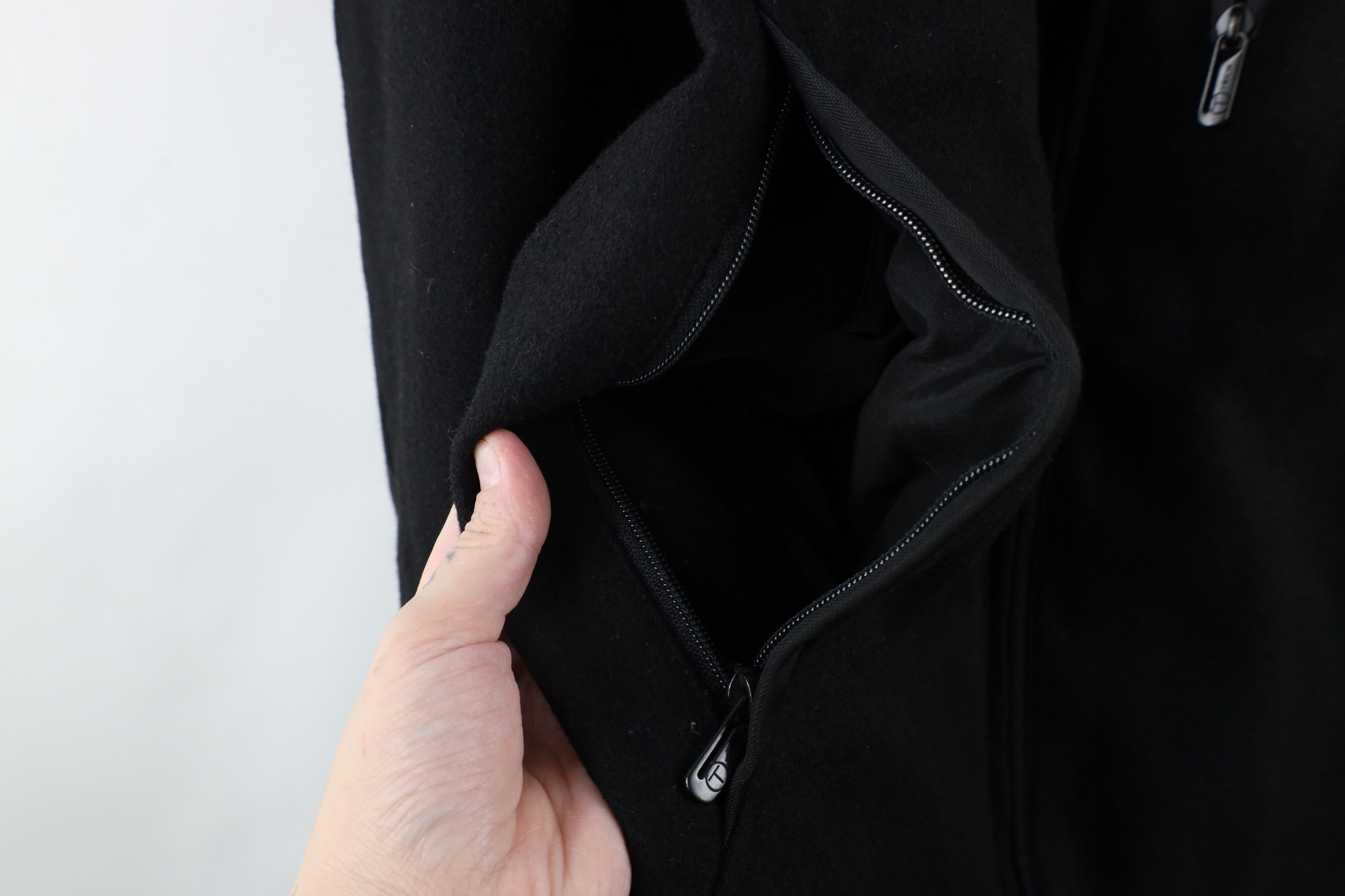 Tumi × Vintage Tumi T Tech Blend Hooded Quilt Lined Full Zip Jacket Black Size US M / EU 48-50 / 2 - 6 Thumbnail
