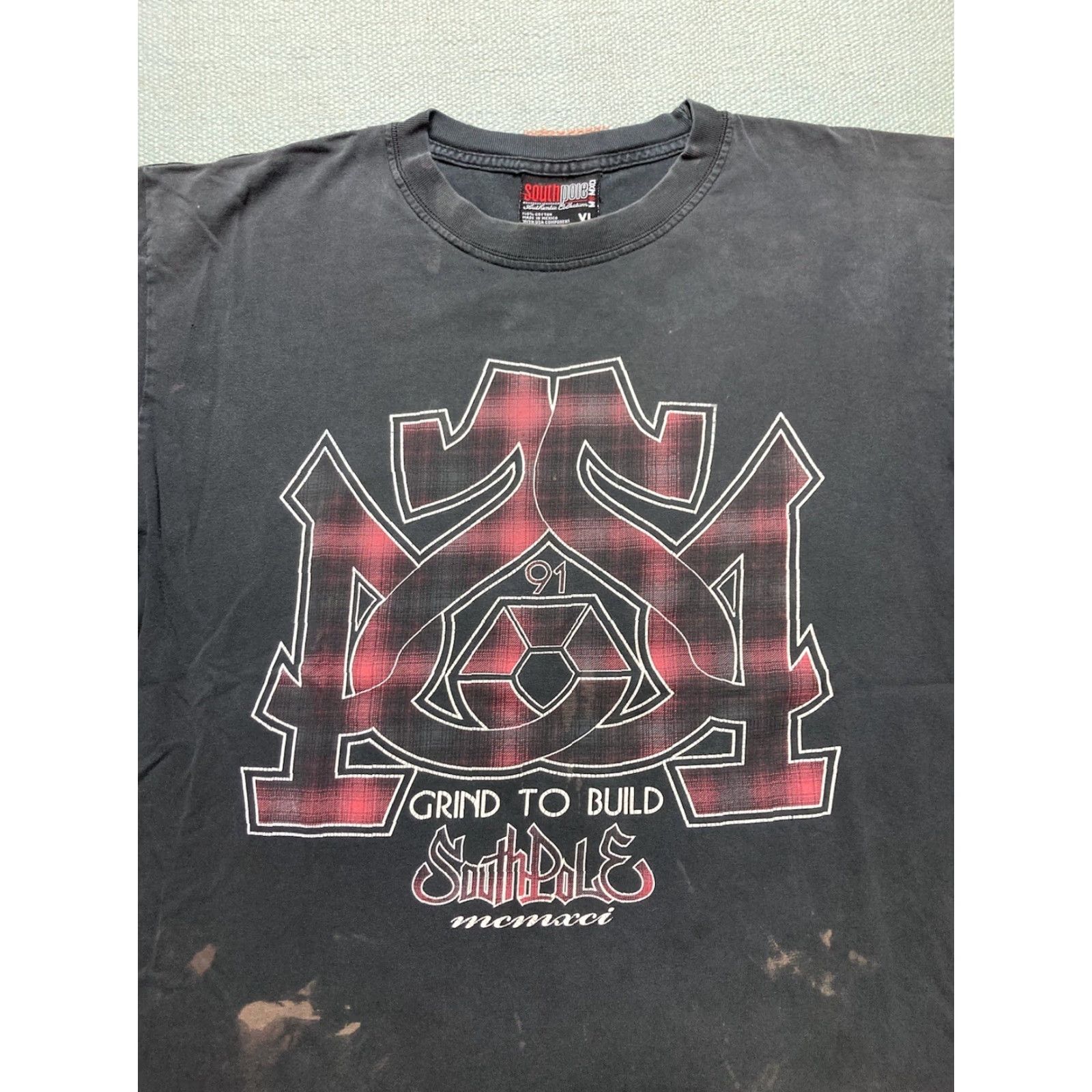 Southpole VINTAGE Southpole T-Shirt Men XL Black Graphic Y2K - Adult XL - Pit to Pit 24” Length 27.5” Size US XL / EU 56 / 4 - 4 Thumbnail