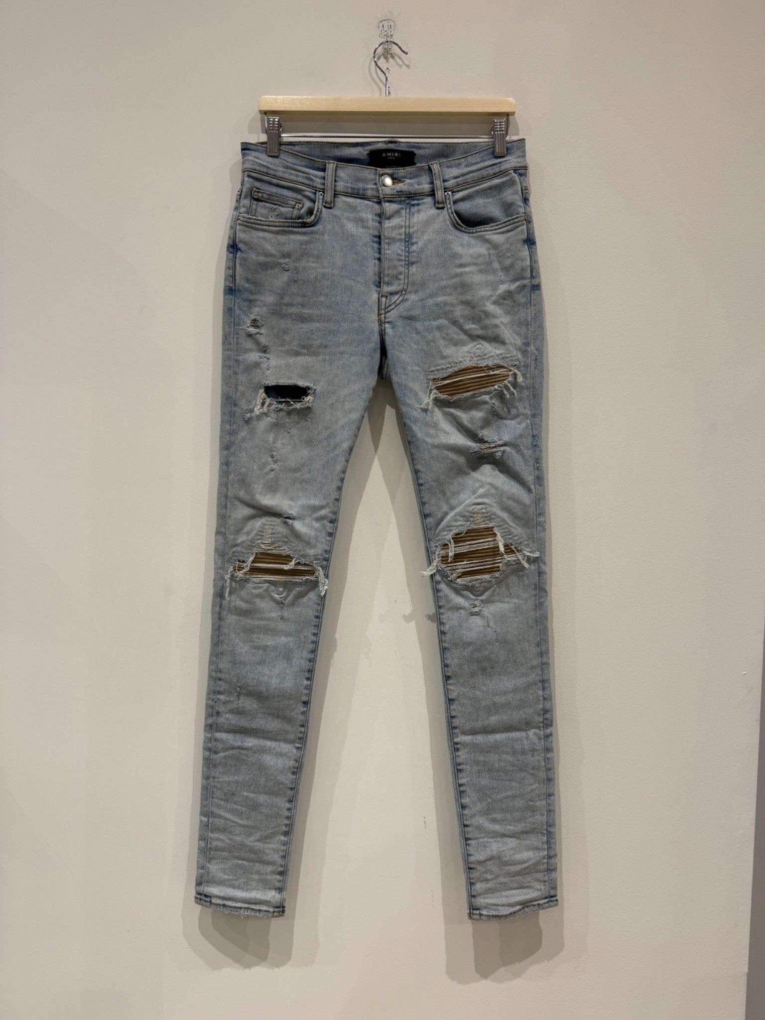 Amiri Amiri MX1 Distressed Jeans Blue Size US 32 / EU 48 - 1 Thumbnail