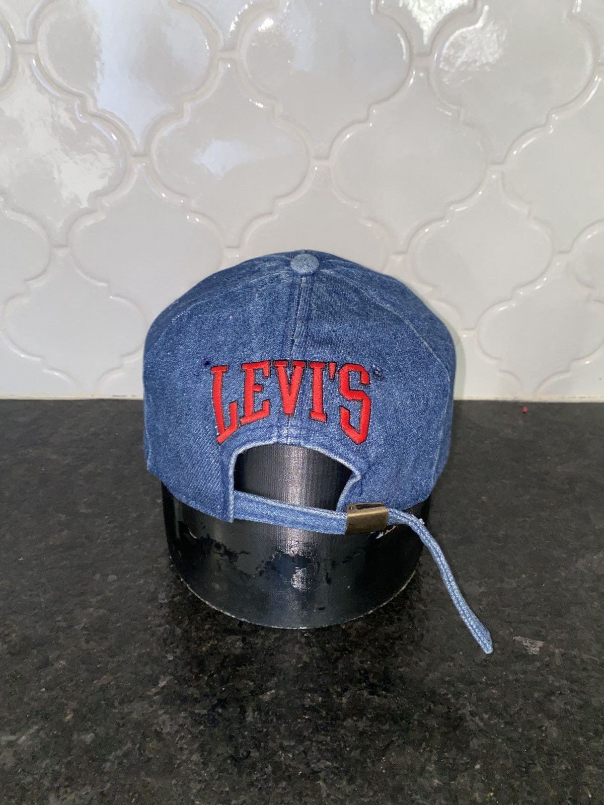 Levi's Vintage 90s Levis legends never die denim strapback hat Size ONE SIZE - 2 Thumbnail