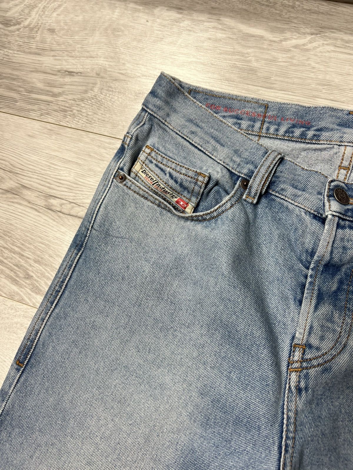 Diesel RARE Diesel Jeans With 3D Logo “D” Denim Pants Size US 30 / EU 46 - 7 Thumbnail