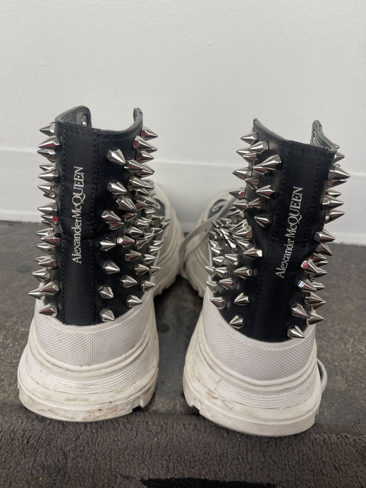 Alexander McQueen Spiked sneakers Size US 10 / EU 43 - 10 Thumbnail