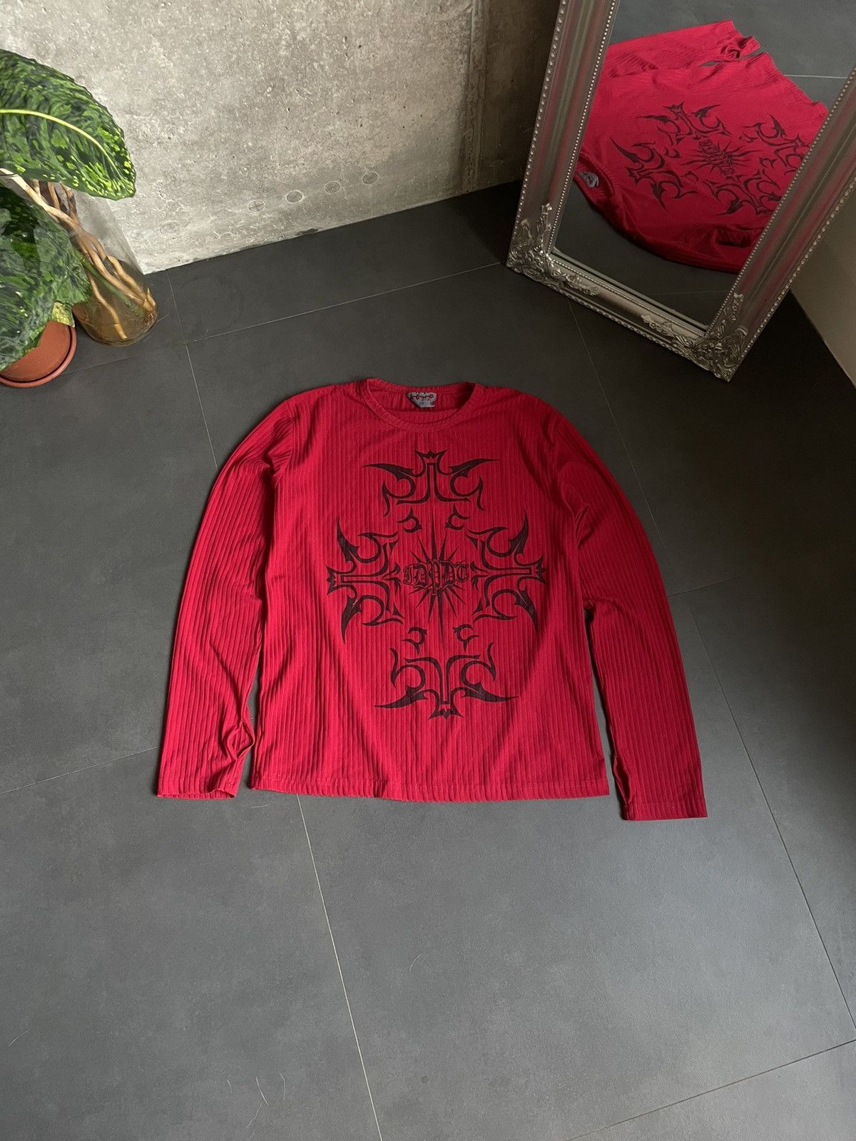 If Six Was Nine Vintage Y2K Adult Japanese Tribal Abstract Print T-shirt Size US M / EU 48-50 / 2 - 1 Thumbnail