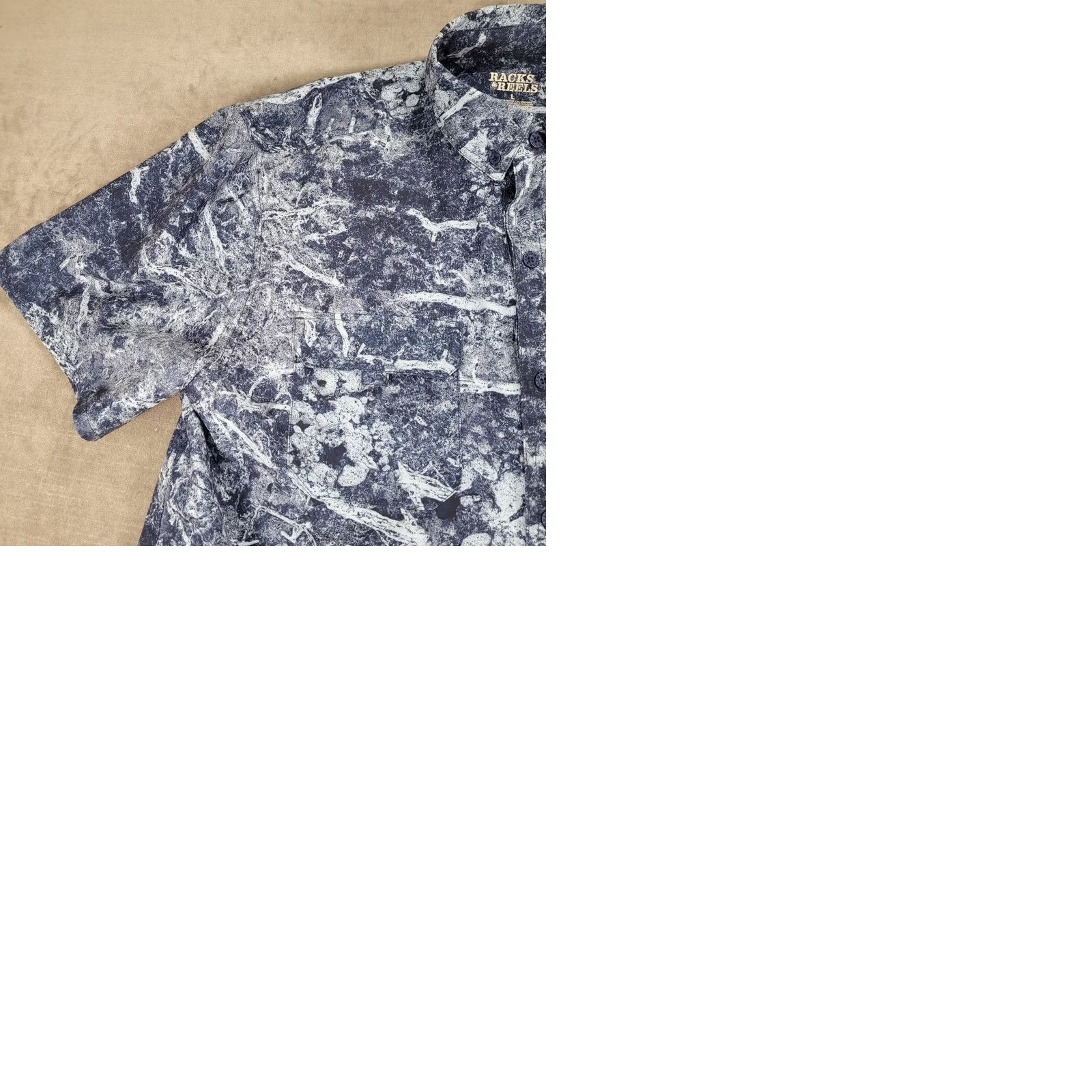 Vintage Mens Abstract Print Short Sleeve Button Up Shirt Blue Large Size US L / EU 52-54 / 3 - 9 Thumbnail
