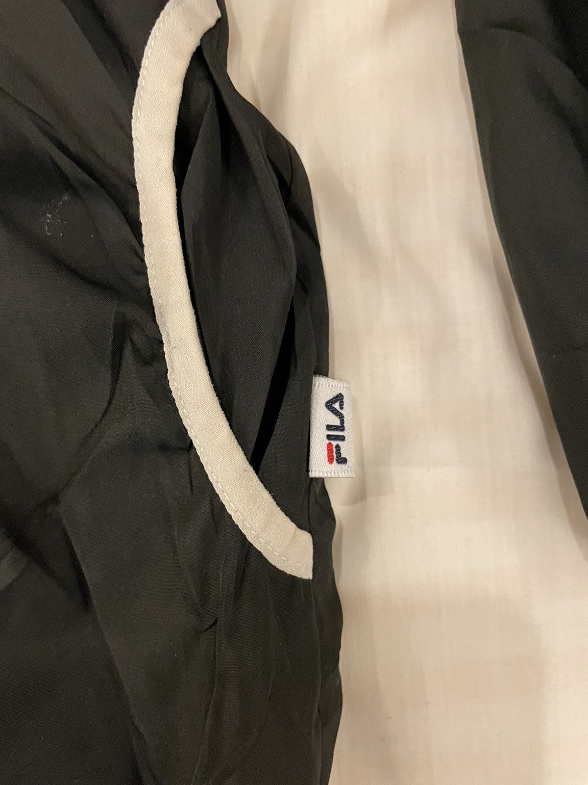 Fila FILA Mens Rain Jacket Black Hooded Size US L / EU 52-54 / 3 - 2 Thumbnail