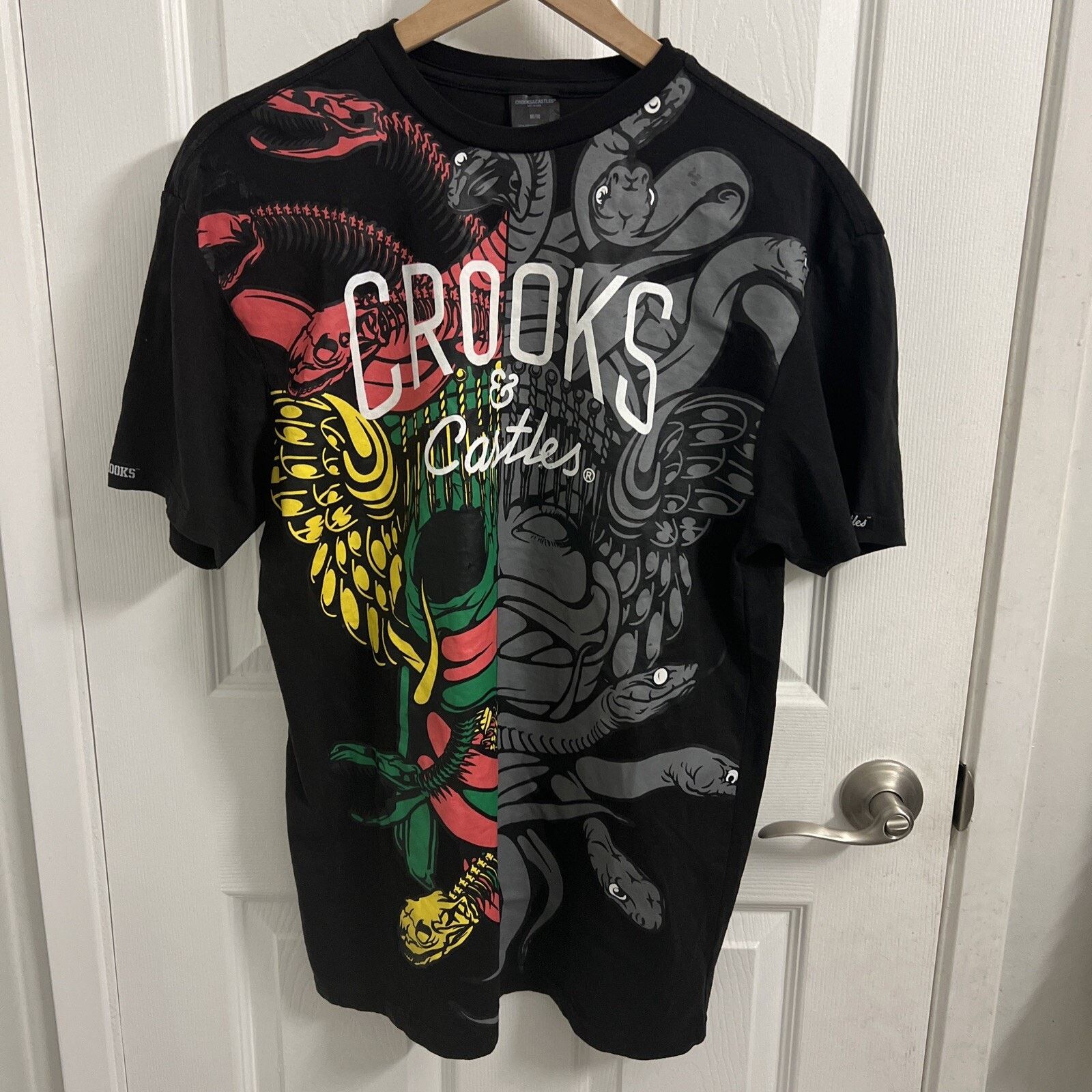 Crooks & Castles Crooks & Castles Medusa Head T-Shirt Size M, SNAKES Print Size US M / EU 48-50 / 2 - 1 Thumbnail