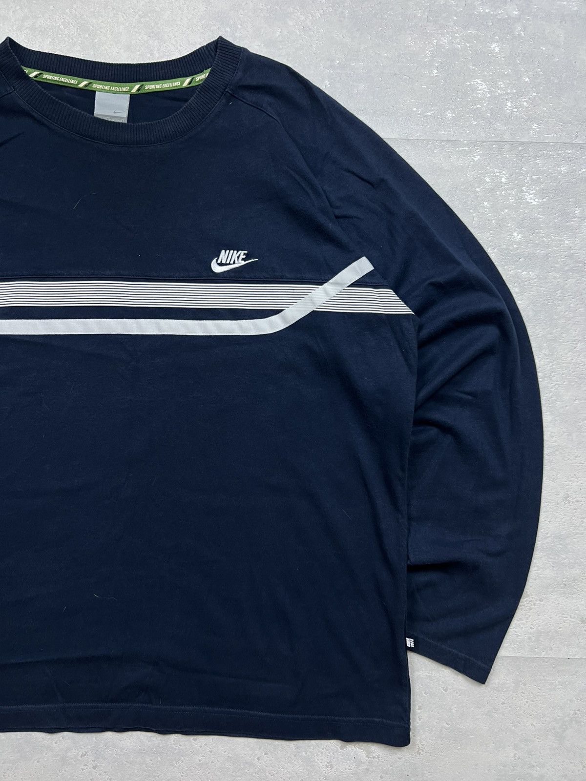 Nike 90s Nike Retro Logo Vintage Y2K Oversized Longsleeve Tee Size US L / EU 52-54 / 3 - 3 Thumbnail