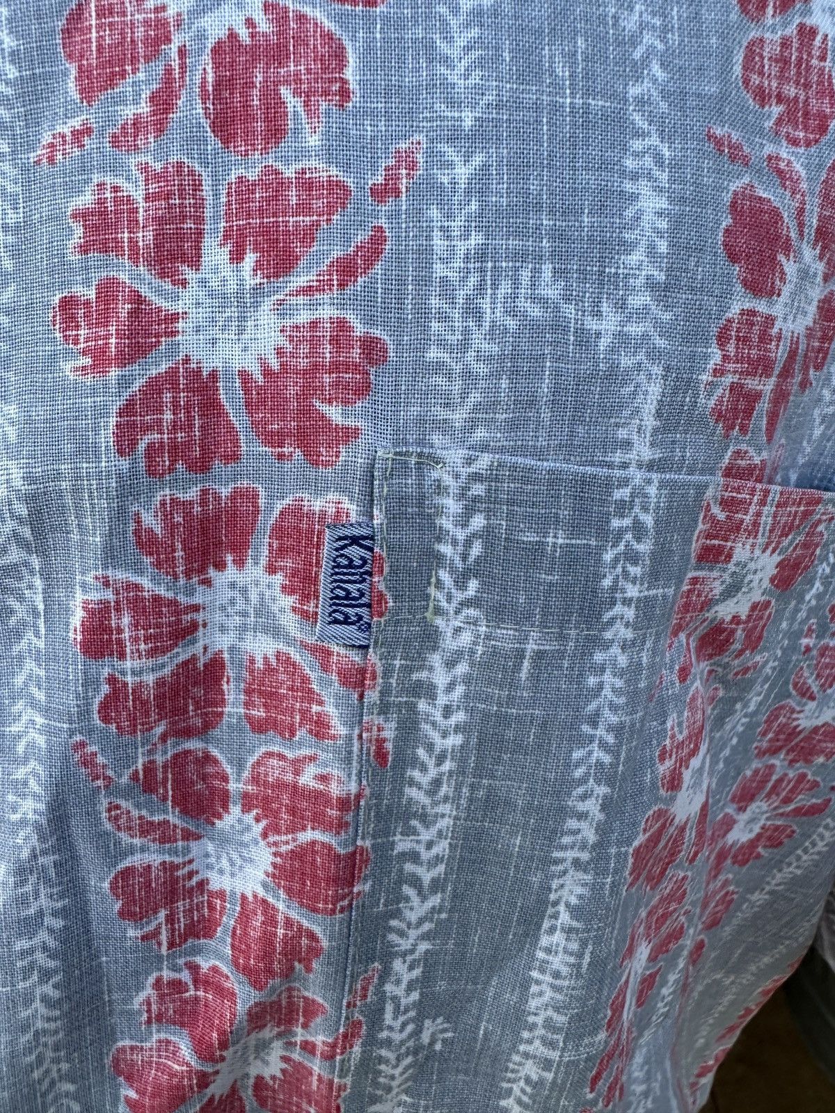 Other PreOwned Kahala Blue/Red Hawaiian Print Men's XL Full Button Size US XL / EU 56 / 4 - 4 Thumbnail