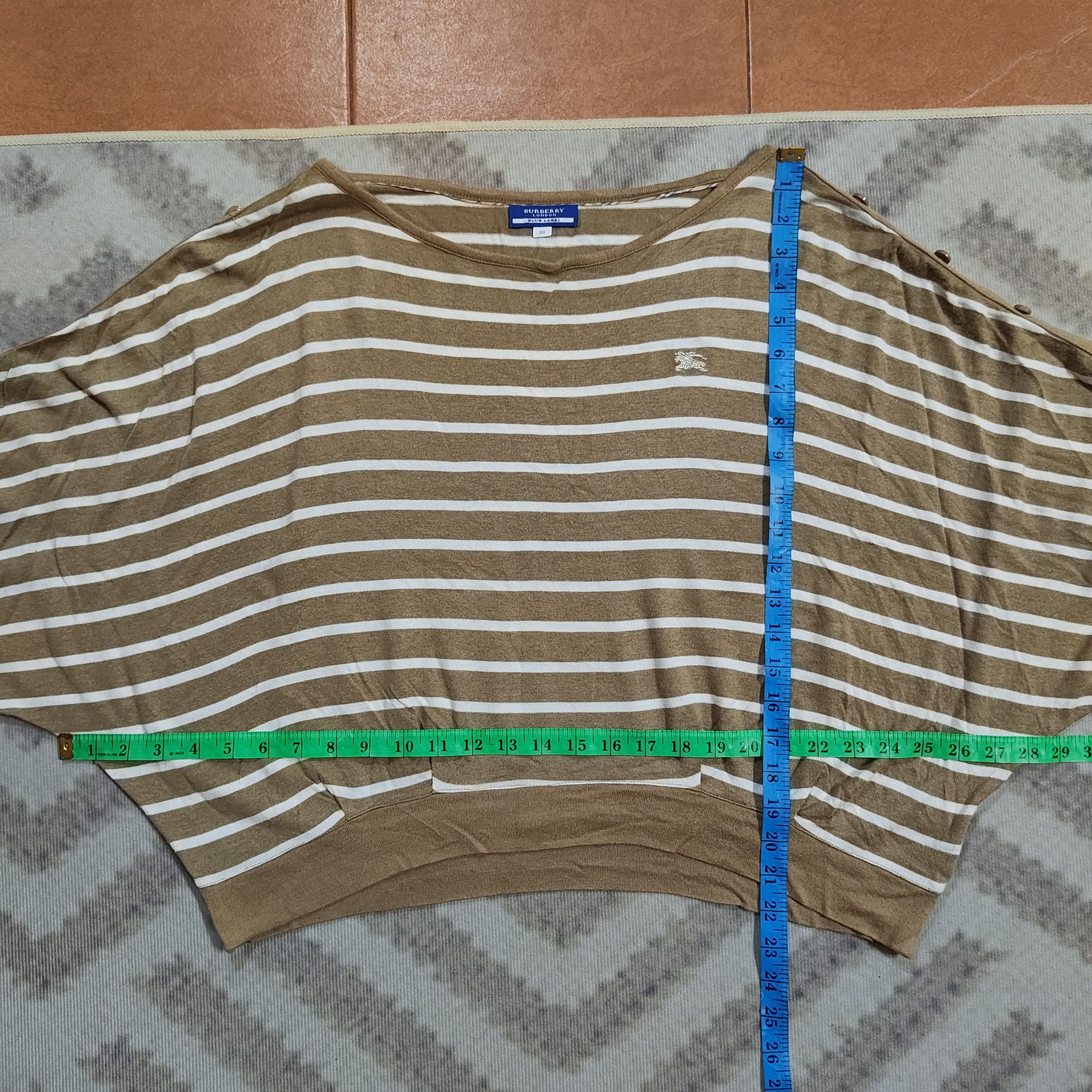 Burberry BURBERRY Ladies Baggy/Oversized Long Sleeve Striped Tshirt Size M / US 6-8 / IT 42-44 - 12 Thumbnail