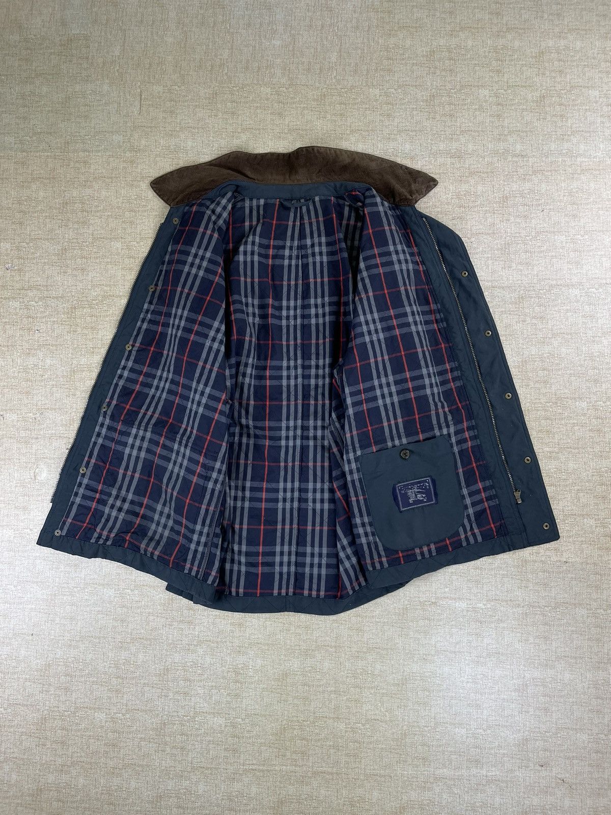 Burberry × Vintage Vintage 80s Burberry’s Buttoned Quilted Jacket Size US L / EU 52-54 / 3 - 4 Thumbnail