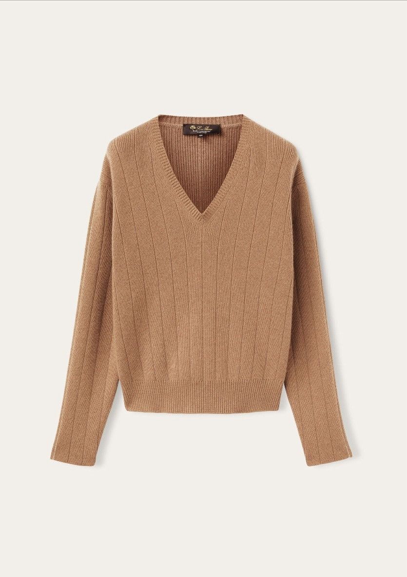Loro Piana o1srvl11e0725 FAO2833 Baby Cashmere V-Neck Sweater in Brown Size M / US 6-8 / IT 42-44 - 1 Thumbnail