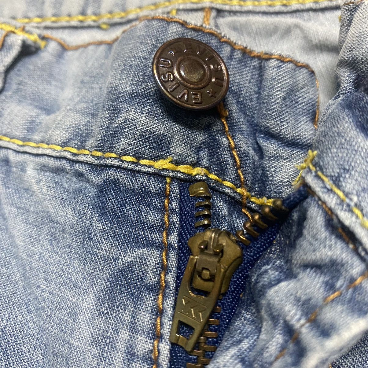 Evisu Evisu Light Denim Flare Jeans Thrashed Size 30" / US 8 / IT 44 - 15 Thumbnail