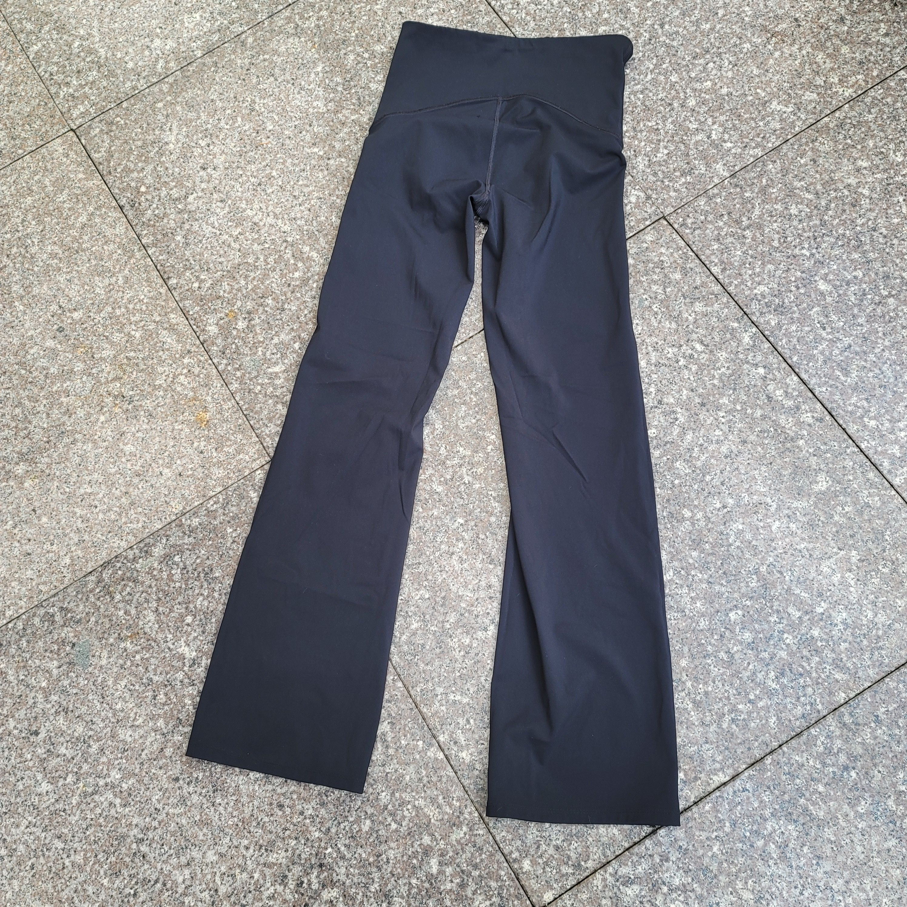 Spanx Spanx booty boost flare pant Size 30" / US 8 / IT 44 - 2 Thumbnail