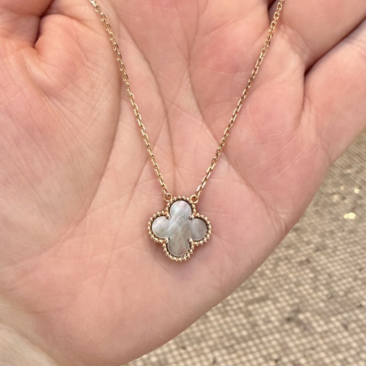 Van Cleef & Arpels Van Cleef & Arpels 18k Rose Gold Mother of Pearl Alhambra Size ONE SIZE - 6 Thumbnail