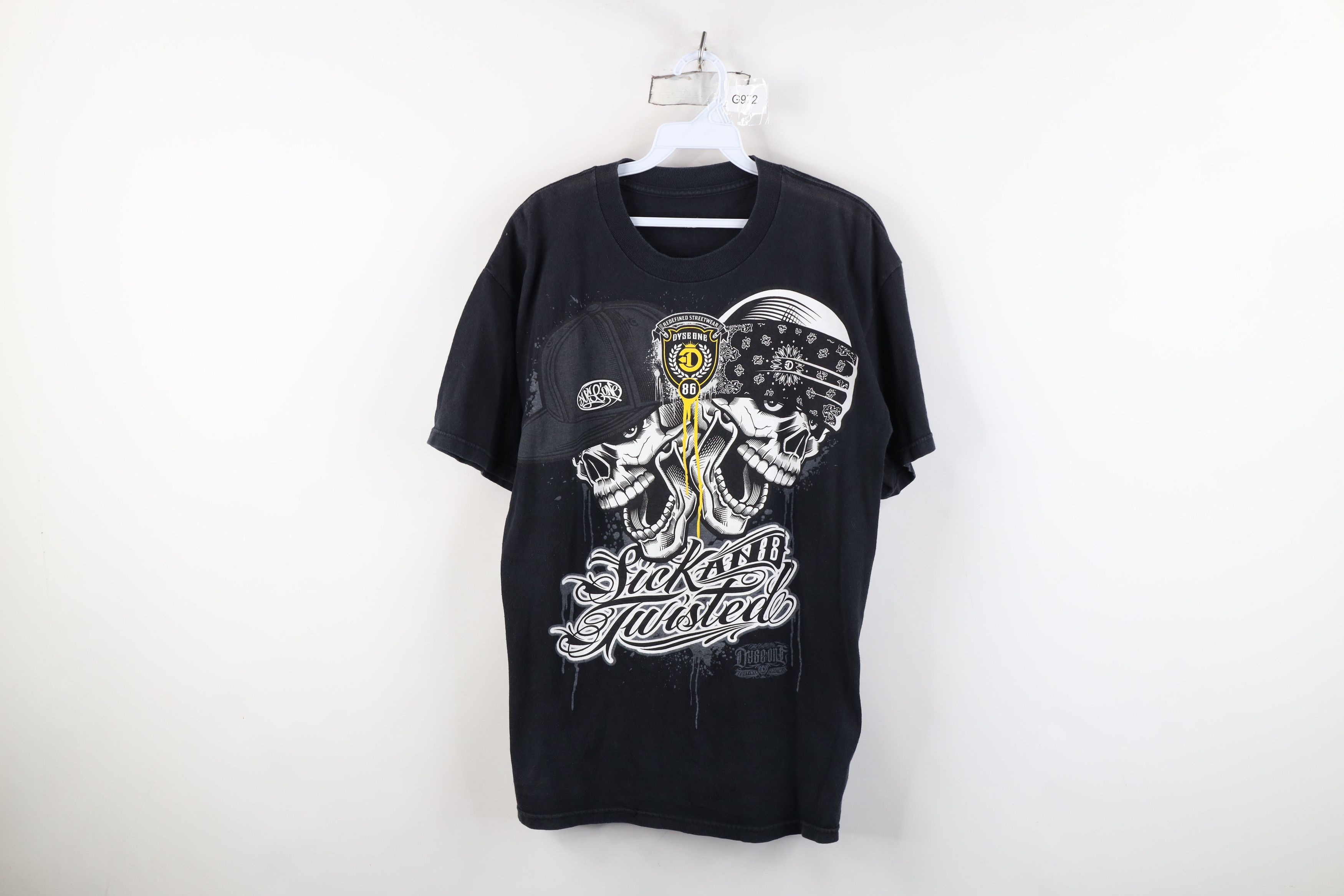 Vintage Vintage Y2K Streetwear Sick and Twisted Skull T-Shirt Black Size US L / EU 52-54 / 3 - 1 Thumbnail
