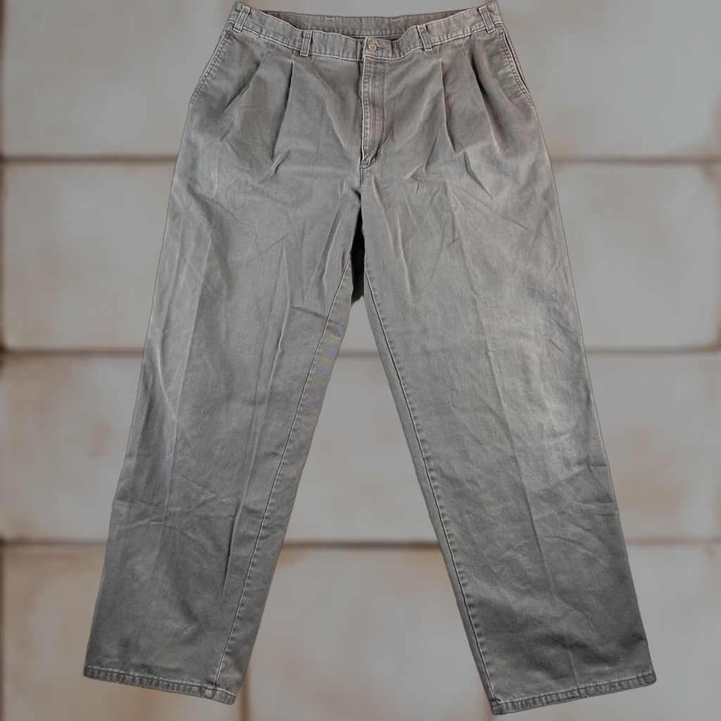 Dockers VINTAGE DOCKERS Pants Chino 40x34 Gray Pleated 90s Levi’s-Dockers USA Made Regular Straight Mens Size US 40 / EU 56 - 1 Thumbnail