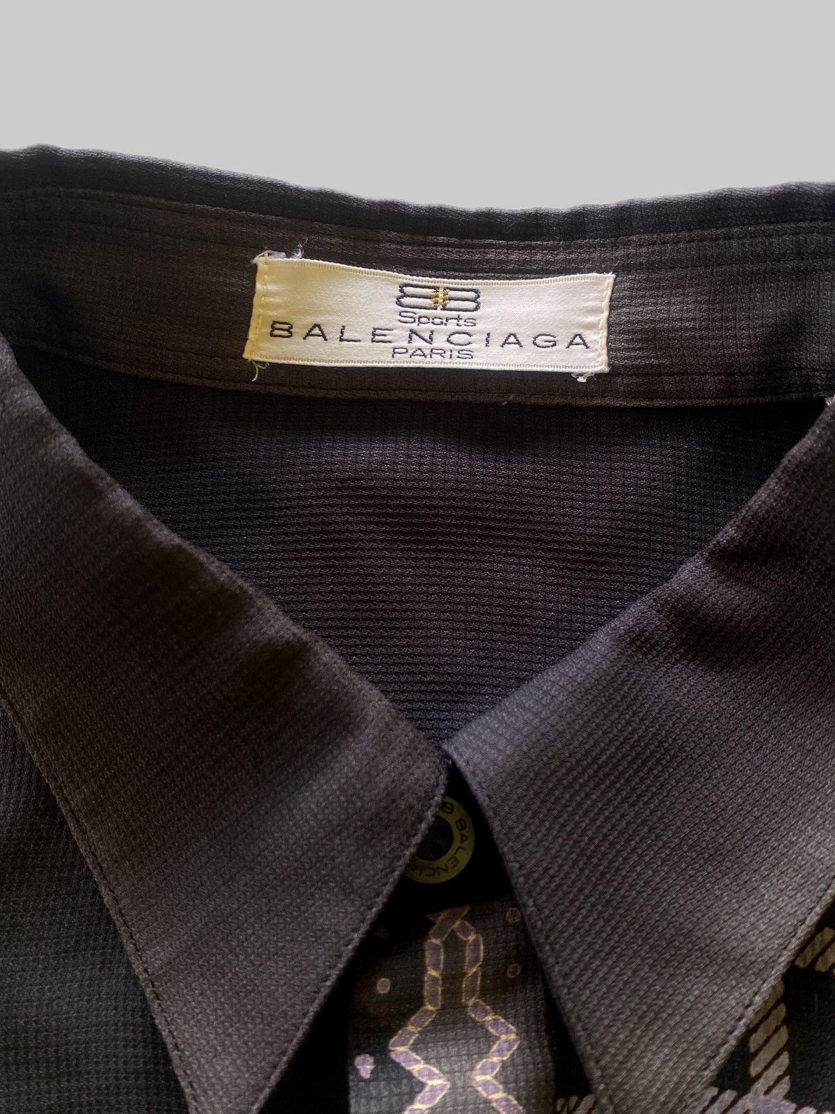 Balenciaga 1990s Balenciaga Sports Sunfades Oversized Shirt Size US L / EU 52-54 / 3 - 2 Thumbnail