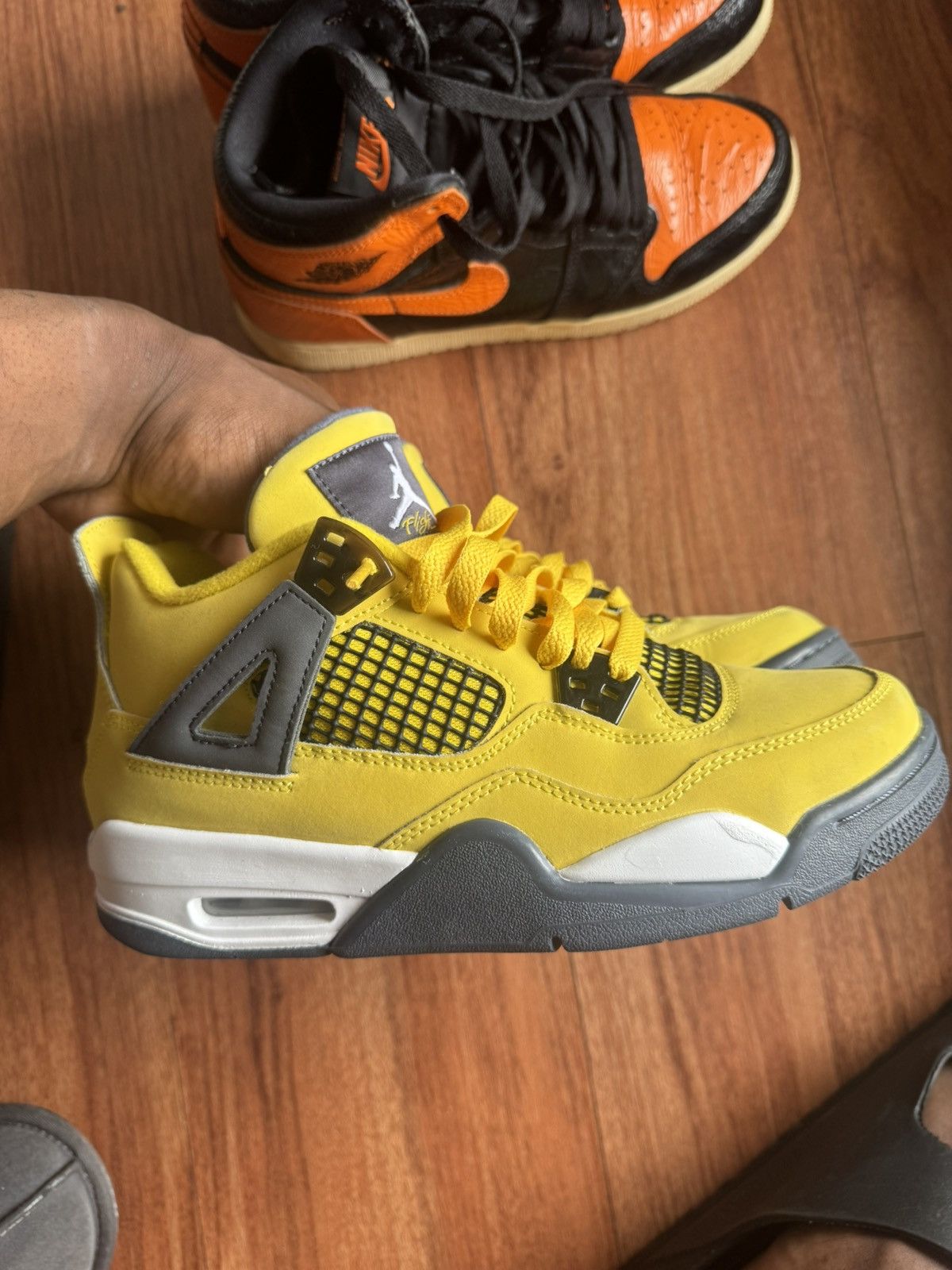 Jordan Brand Jordan 4 Lightning Size US 6 / EU 39 - 4 Thumbnail